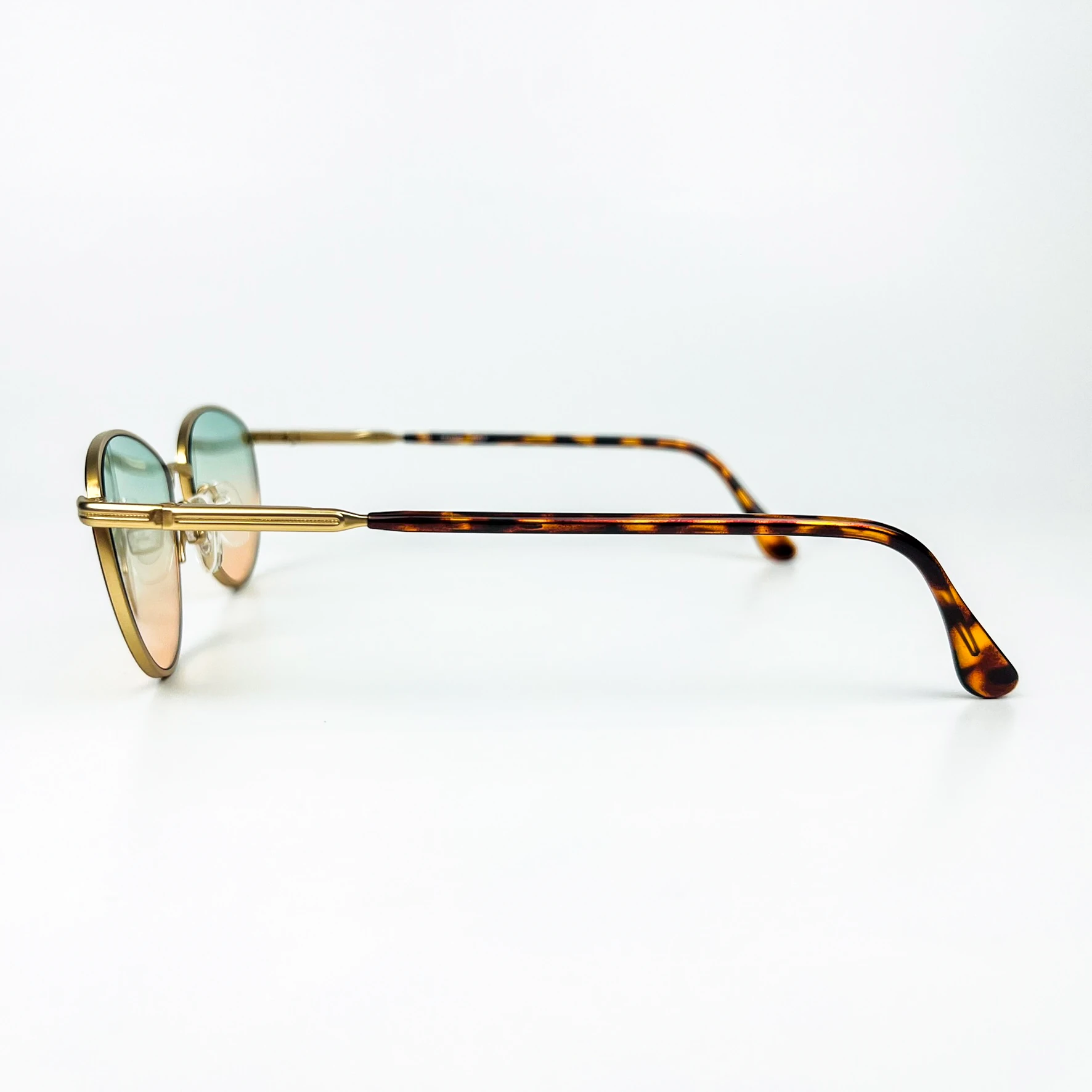Vintage Güneş Gözlüğü – 90’lar Retro – Gold Metal Çerçeve, Yeşil-Turuncu Degrade Cam