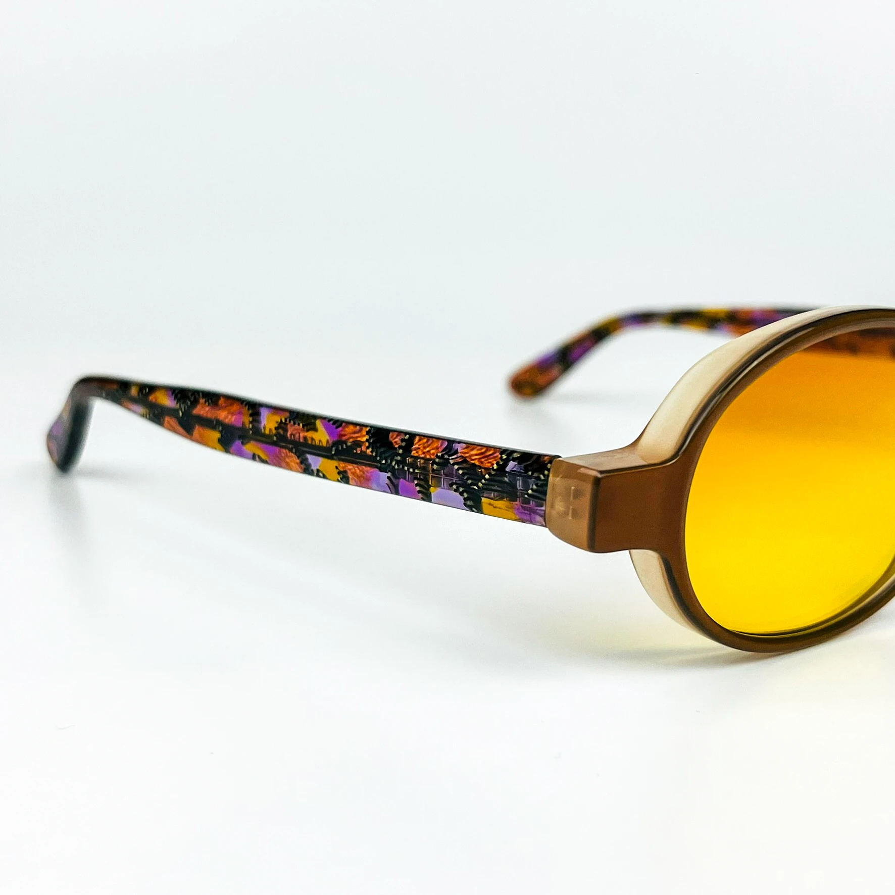 Vintage Güneş Gözlüğü – 2000’ler Retro – Kemik Çerçeve, Turuncu Degrade Cam