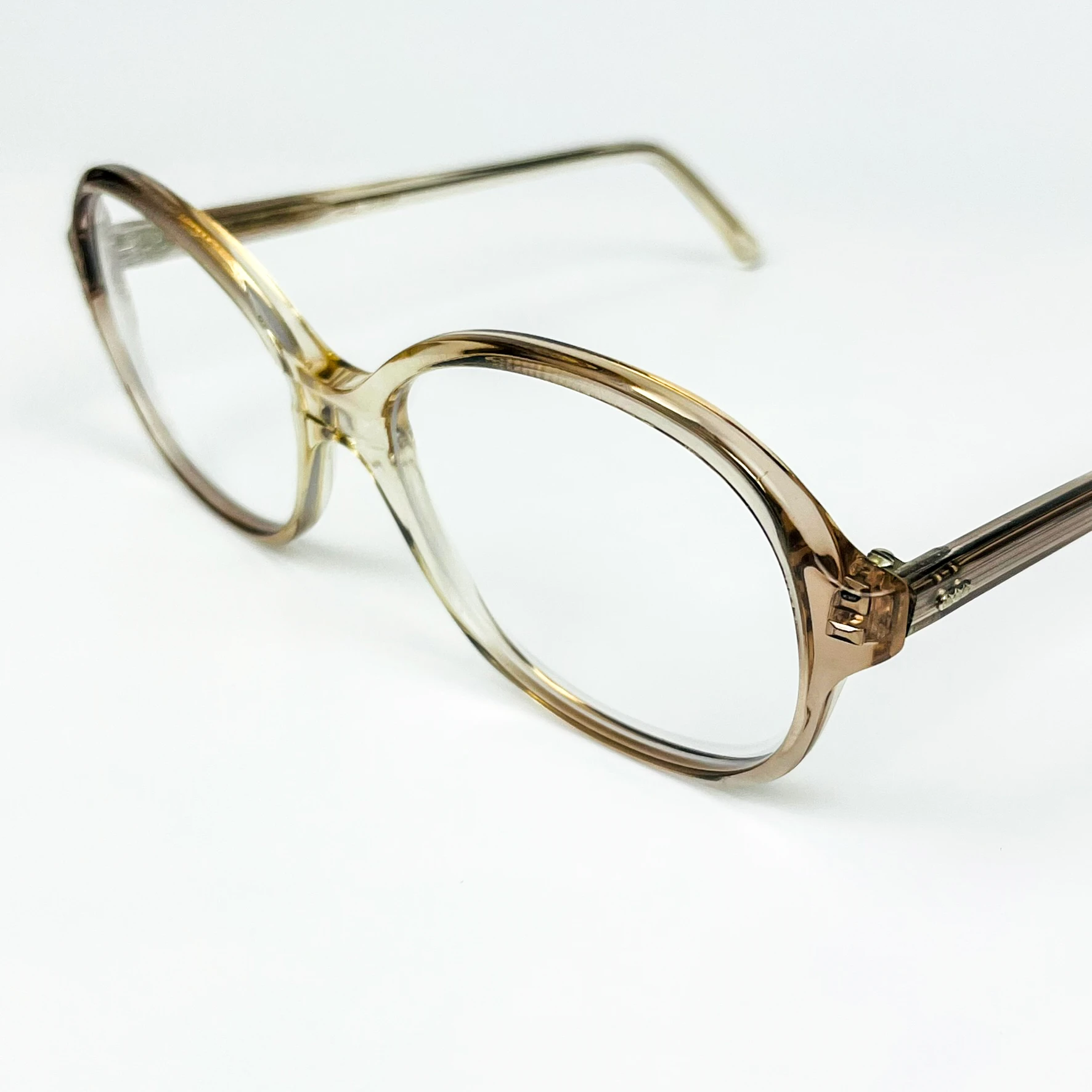 Mavi Işık Korumalı Vintage Gözlük – 70’ler Retro – Şeffaf Kemik Çerçeve