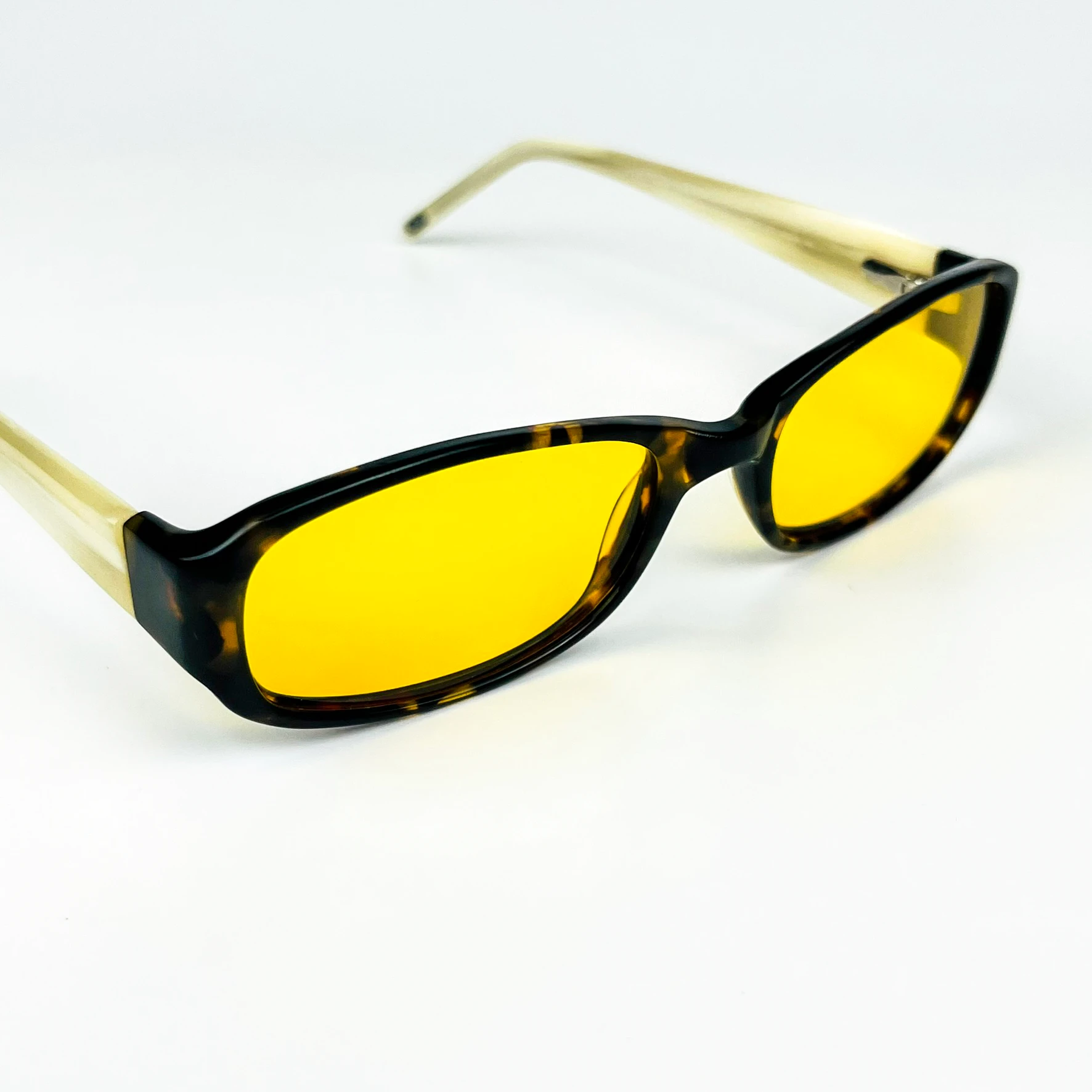Vintage Güneş Gözlüğü – 90’lar Retro – Kahverengi Kemik Çerçeve, Sarı Polarize Cam
