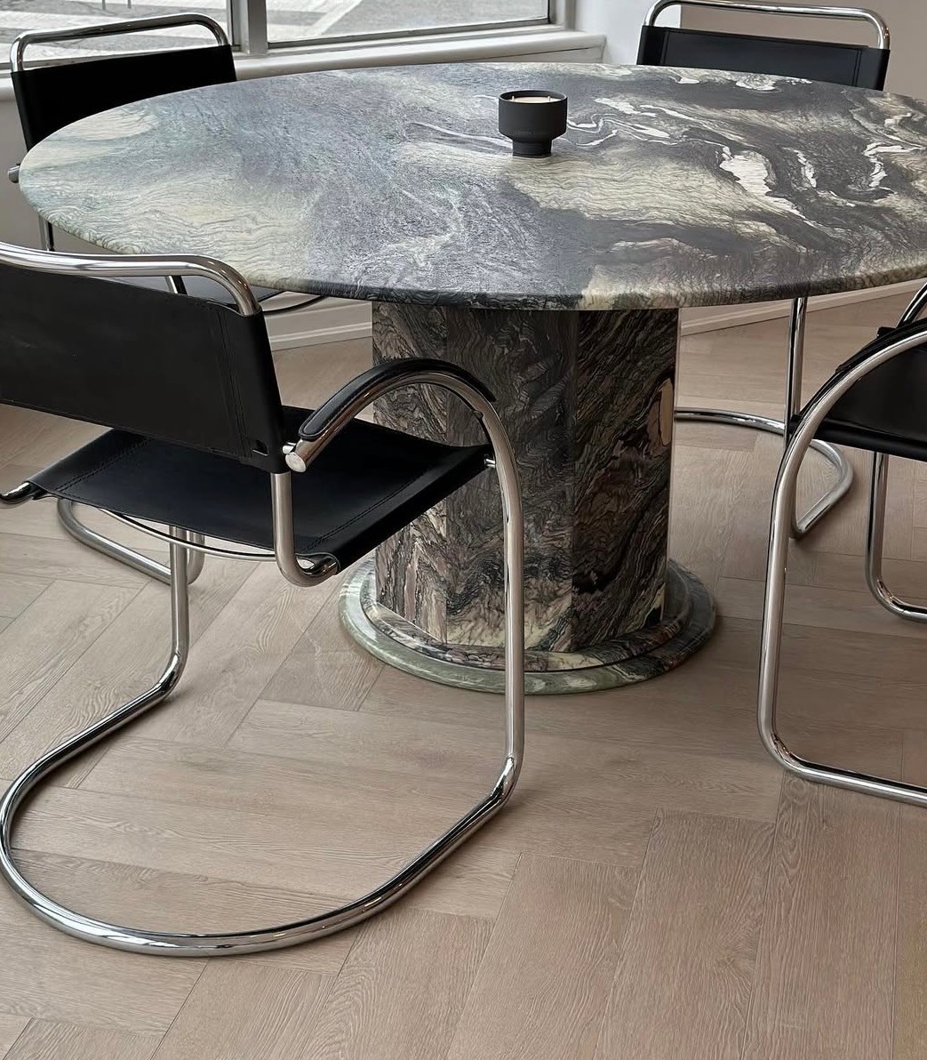 BREE DINING TABLE