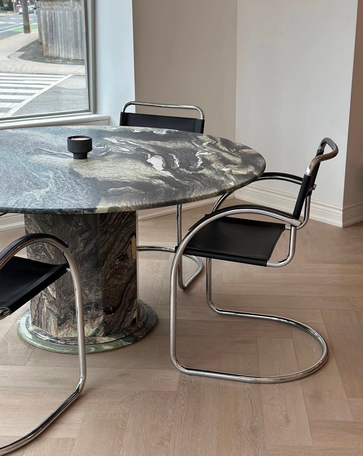 BREE DINING TABLE