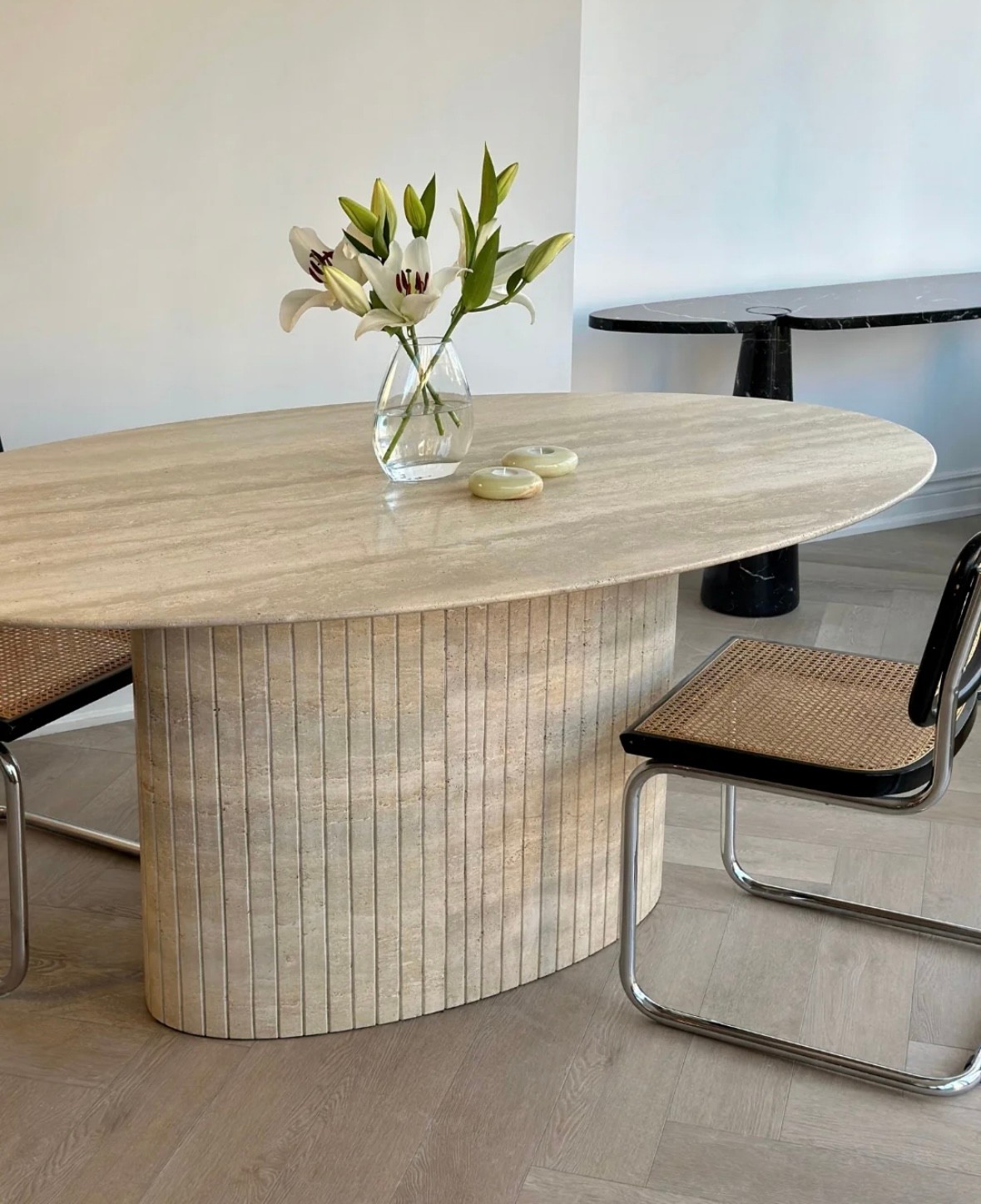 BIANCO TRAVERTINE DINING TABLE