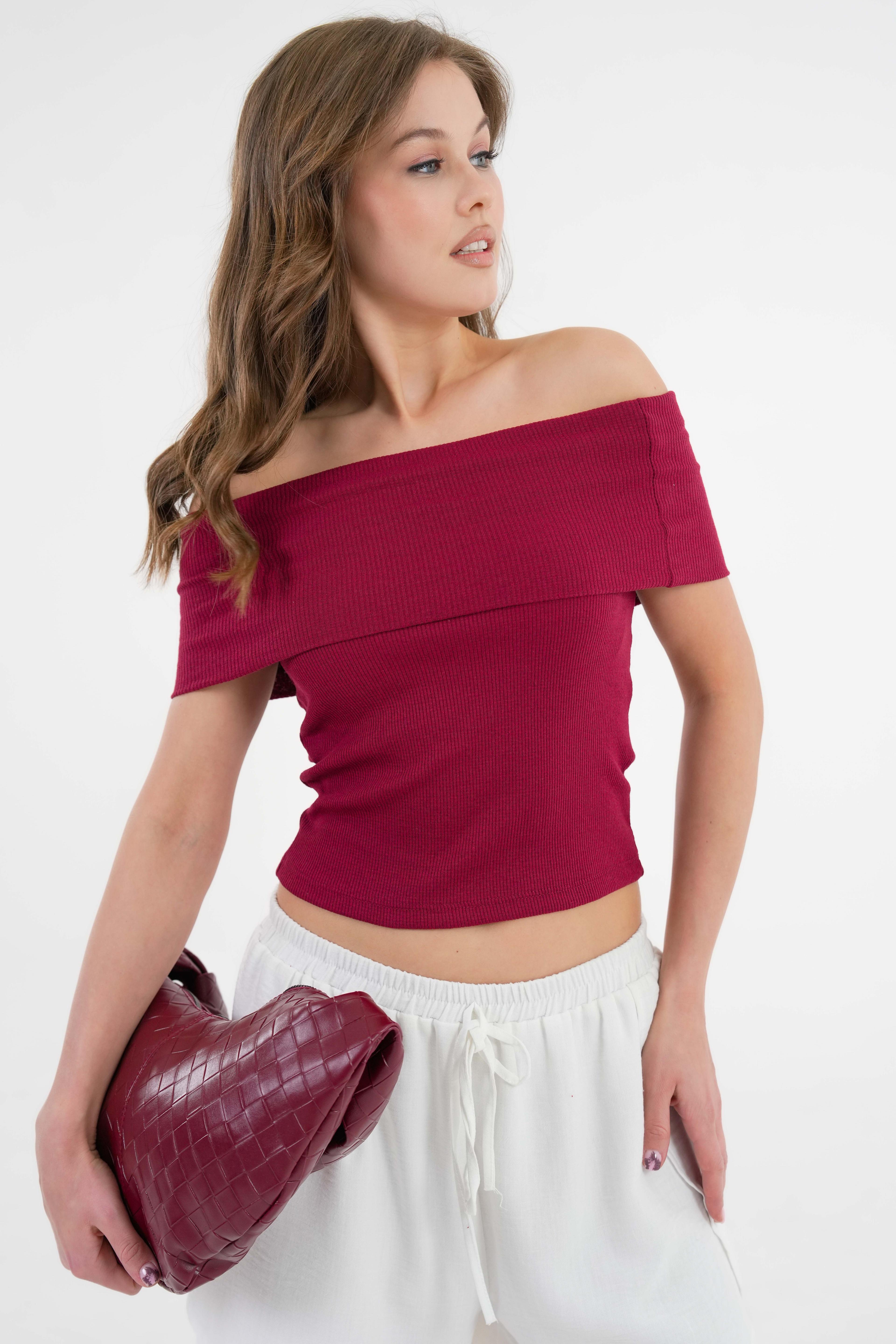 Madonna Yaka Omzu Açık Fitilli Örme Crop Bluz - Bordo
