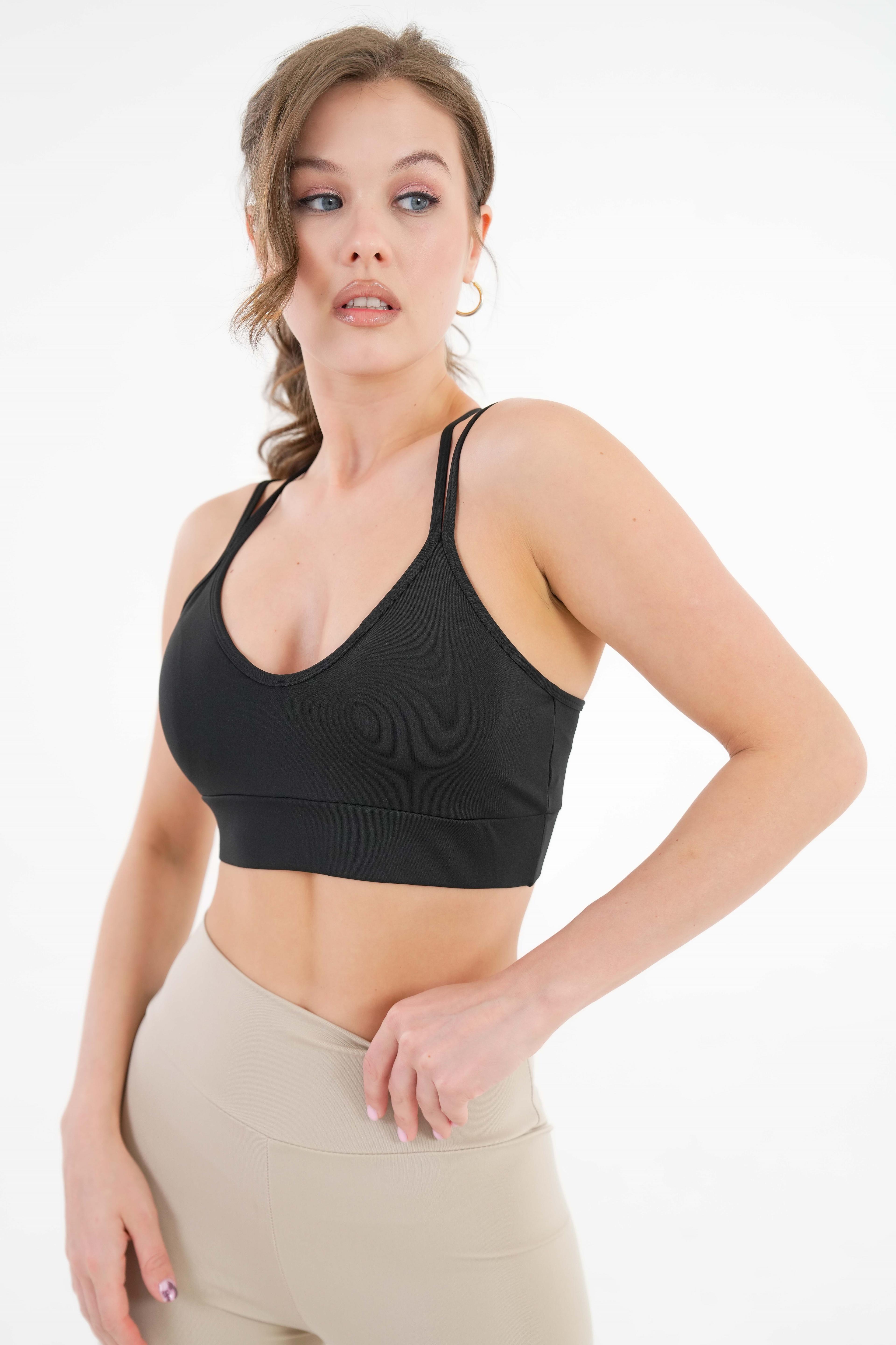 Pedli V Yaka Sırt Çapraz Askı Detaylı Örme Crop Büstiyer - Pedli Sporcu Sütyeni - Siyah