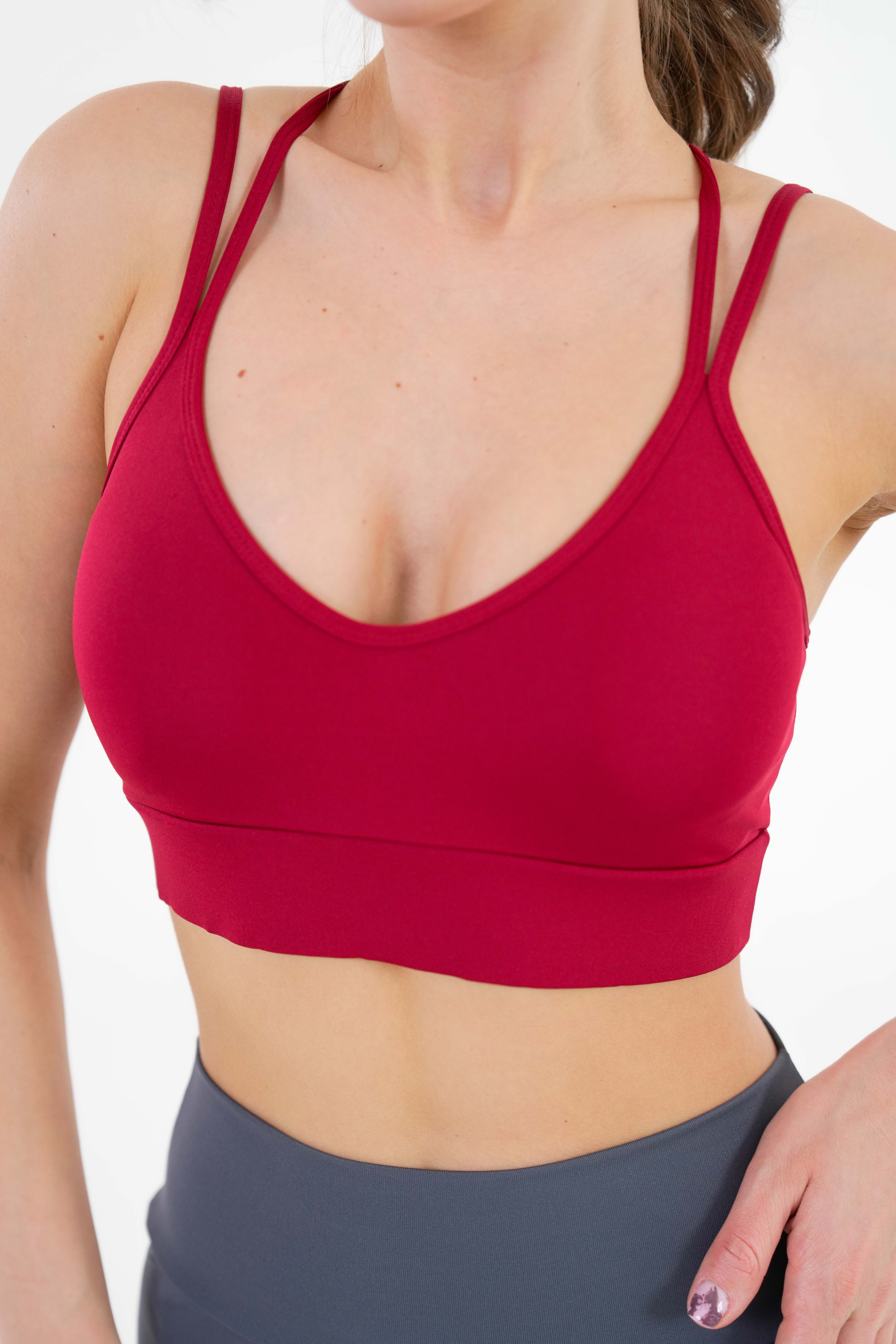 Pedli V Yaka Sırt Çapraz Askı Detaylı Örme Crop Büstiyer - Pedli Sporcu Sütyeni - Bordo