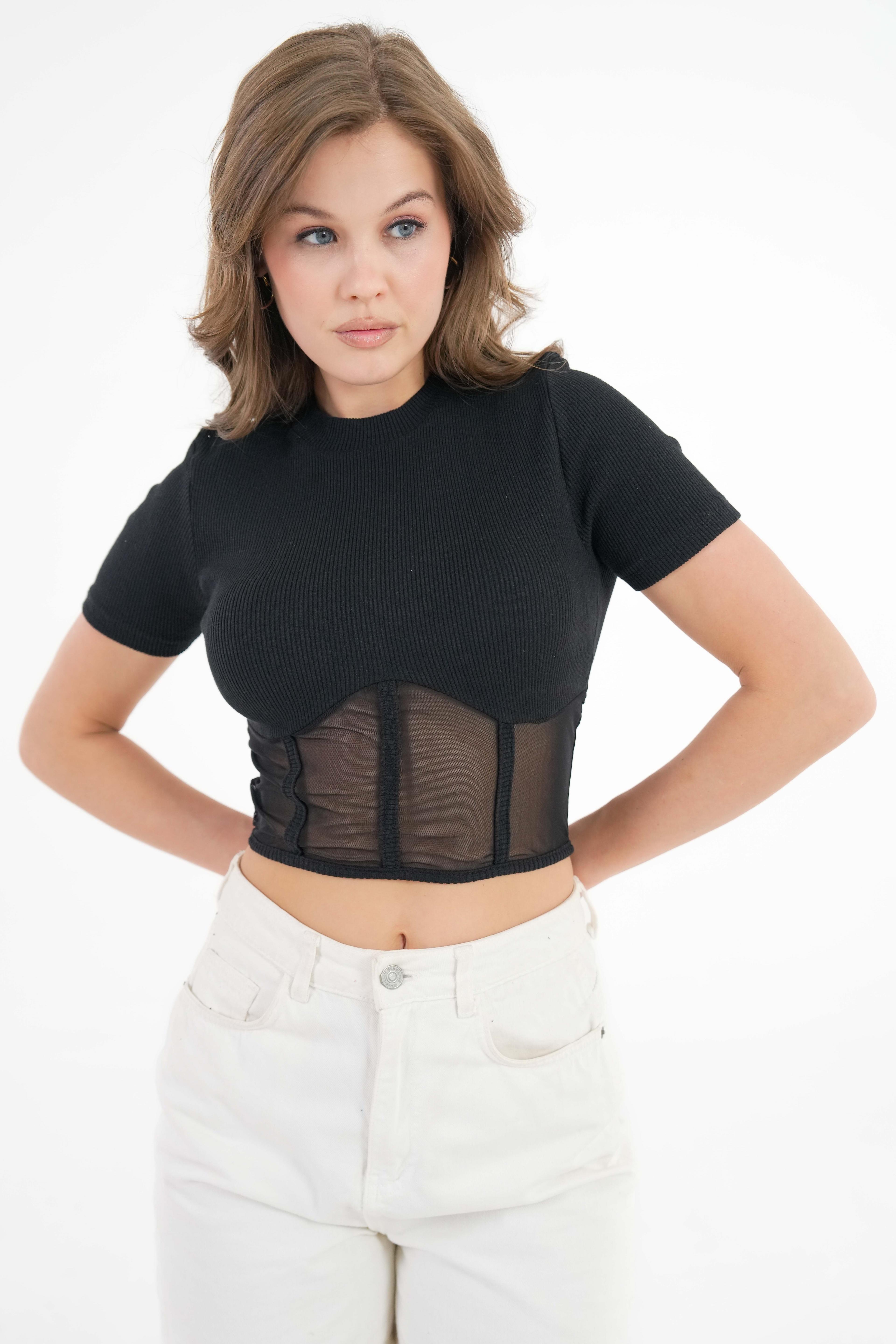 Tül Detaylı Fitilli Örme Crop Bluz - Siyah