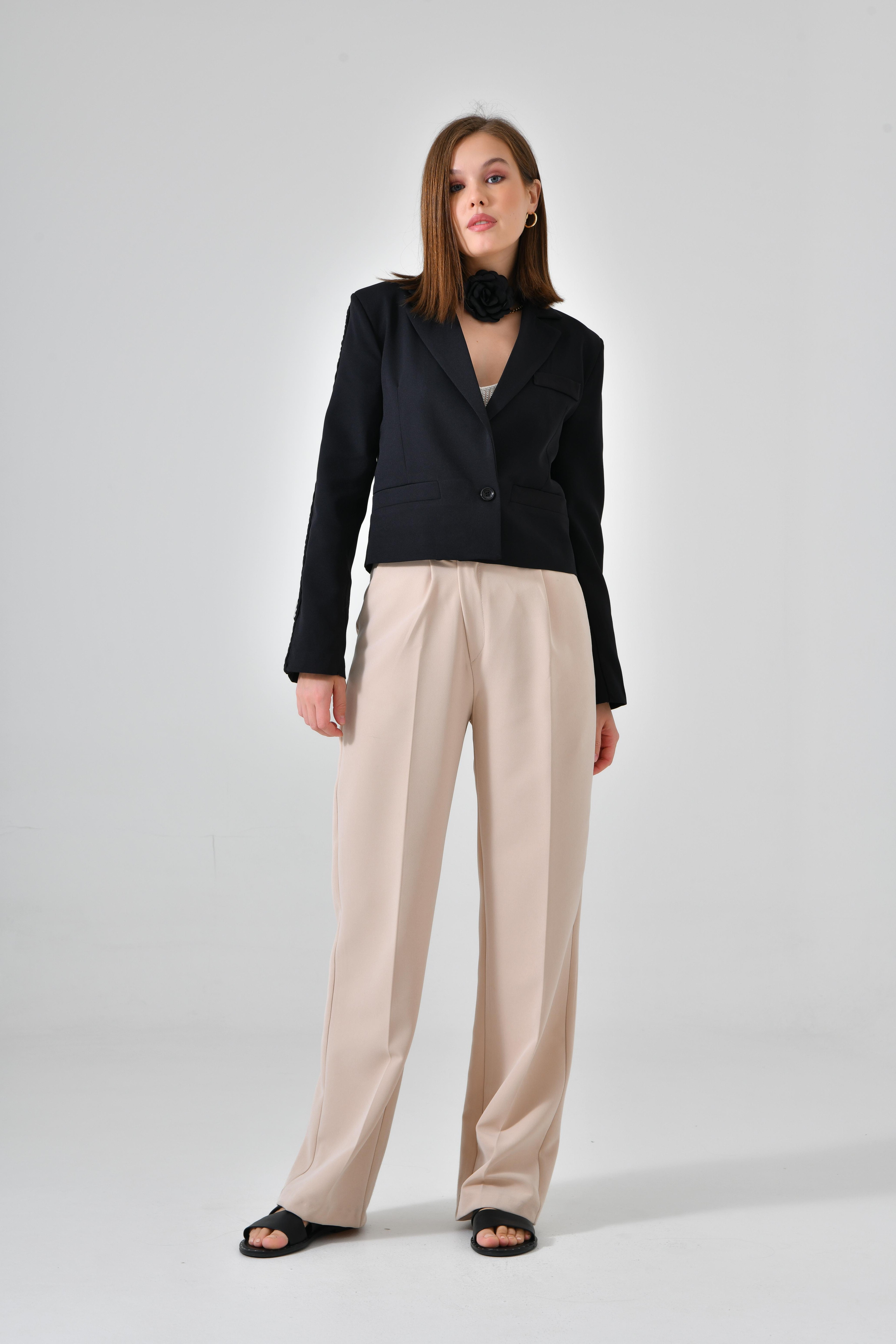 Kol Detaylı Regular Blazer Ceket