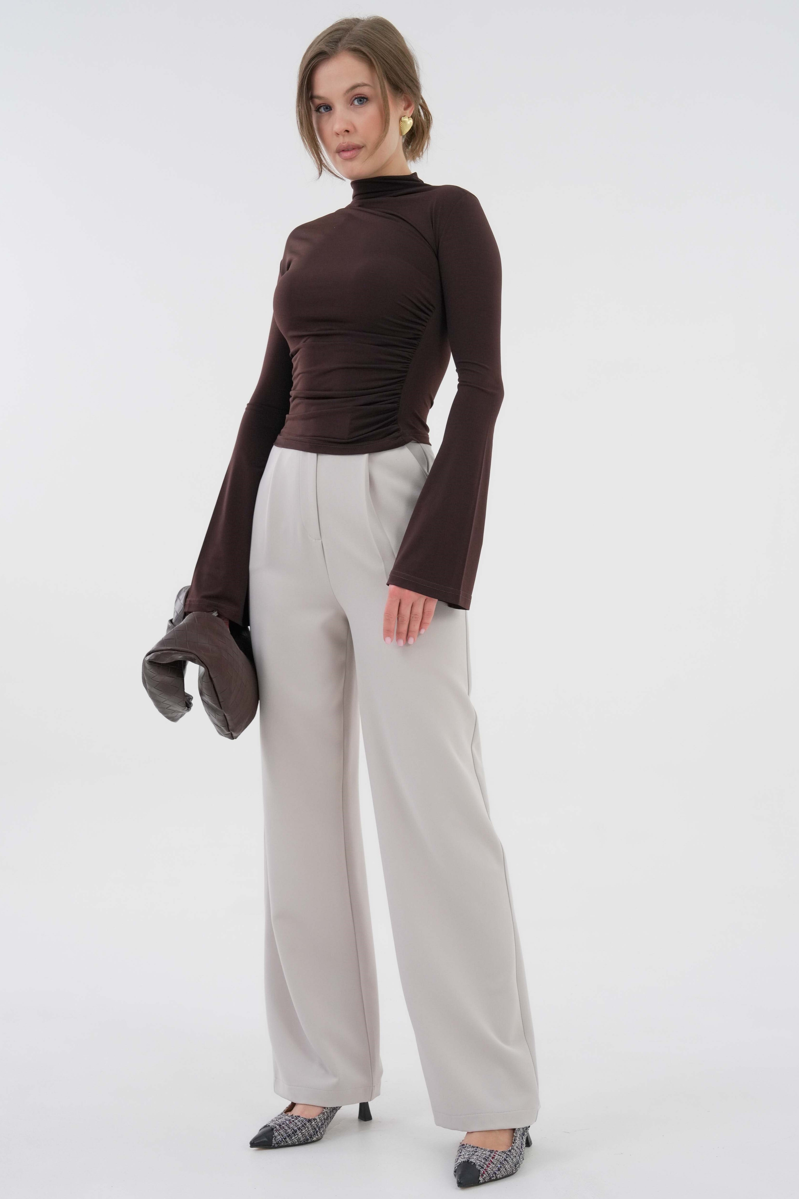 Yanı Drape Büzgülü Likralı Örme Bluz - Kahverengi