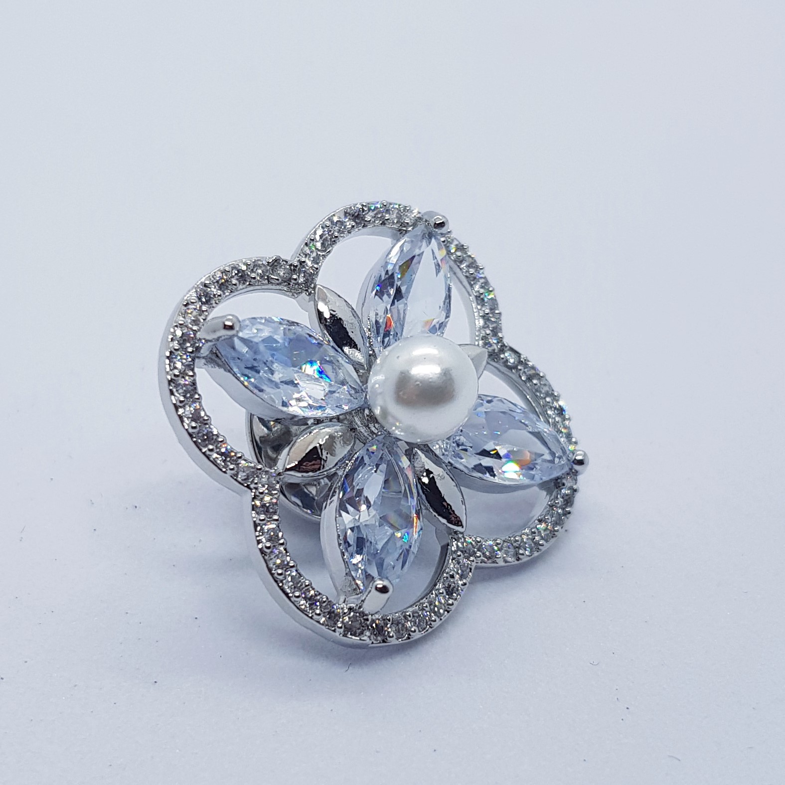 Pearl Clover Broş - Silver