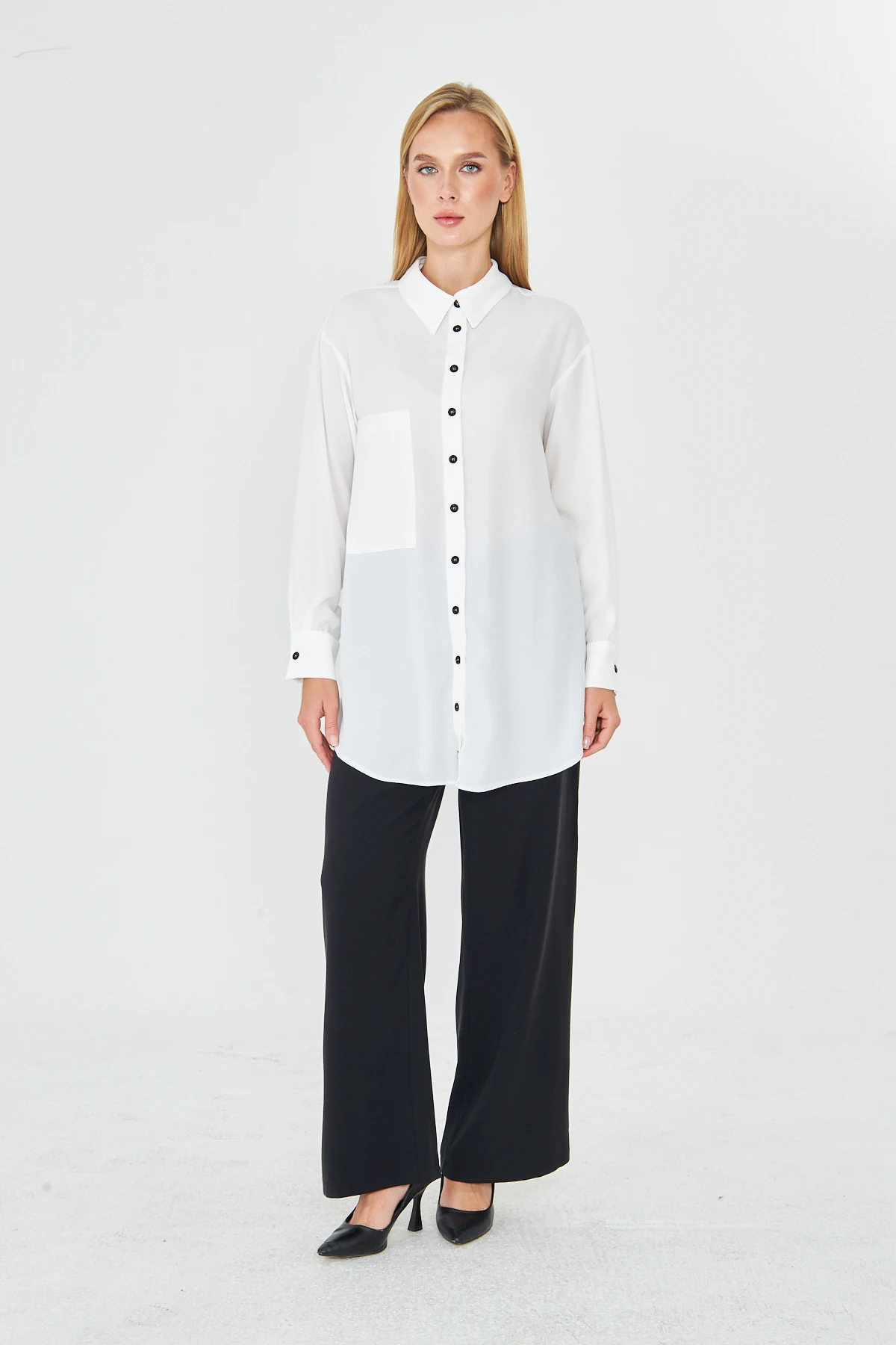 Gömlekli Cupra Takım