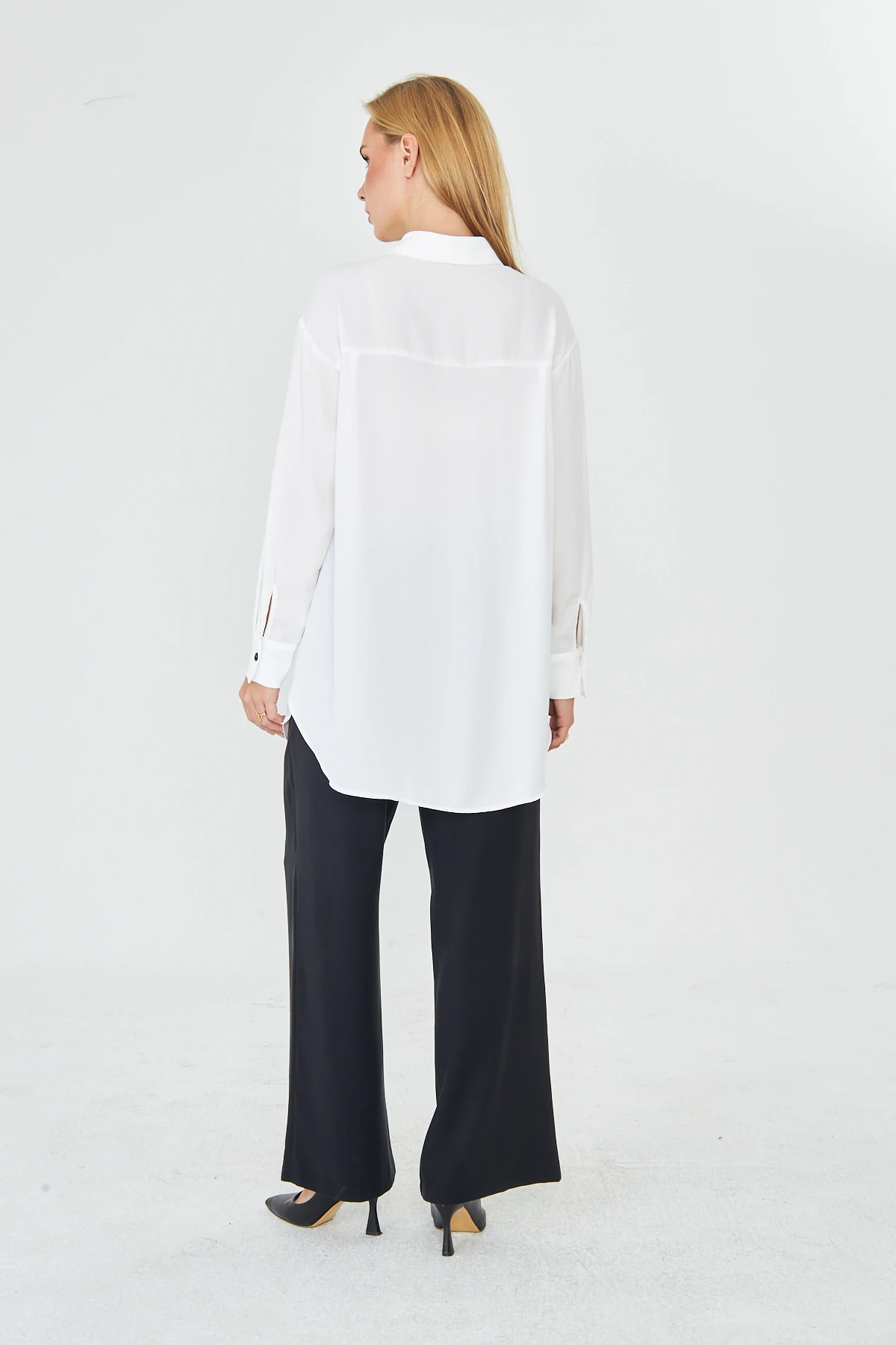 Gömlekli Cupra Takım