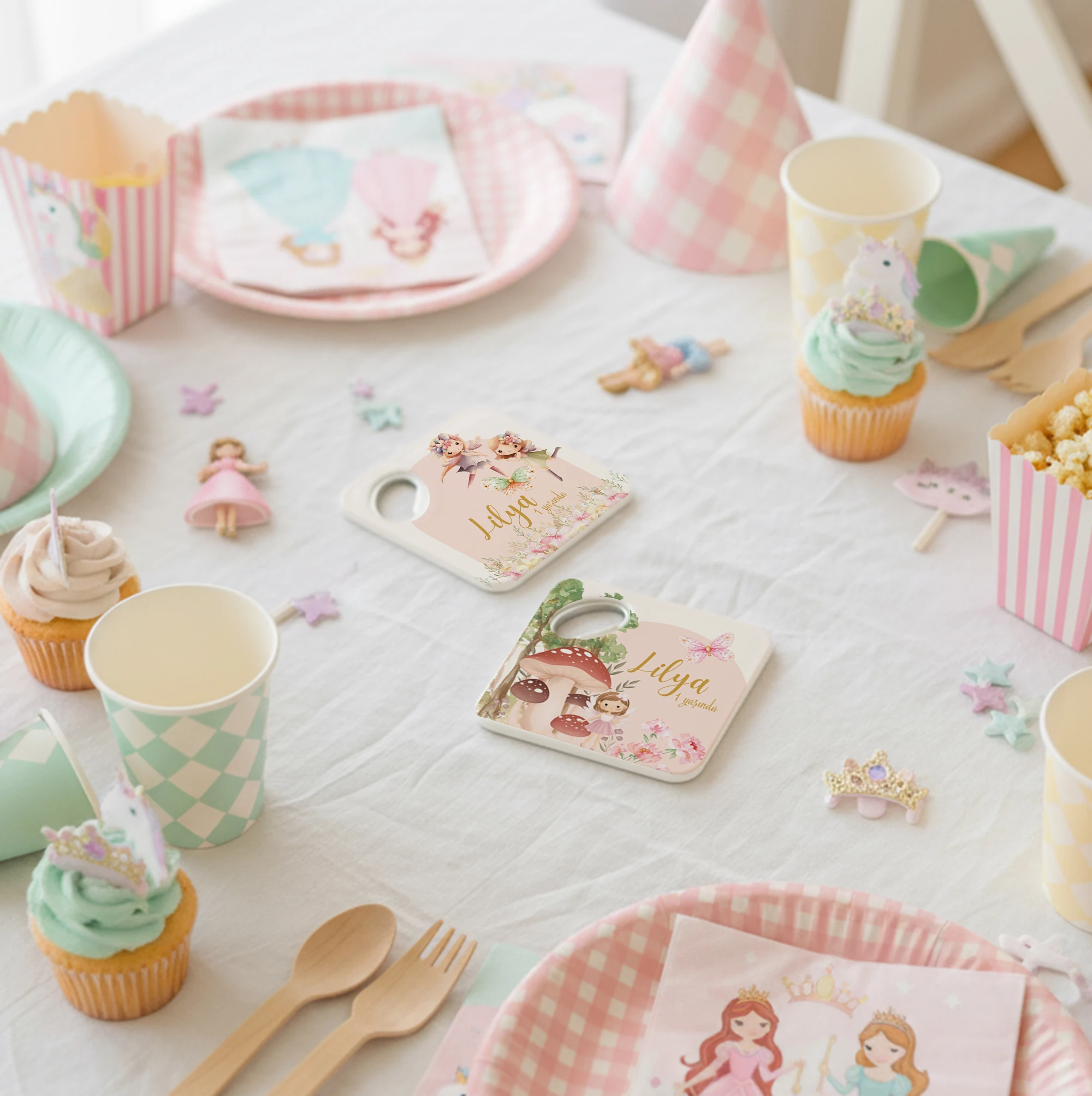 Pembe Kız Çocuk Masal Temalı Doğal Taş Magnet Açacak & Bardak Altlığı 20 Adet