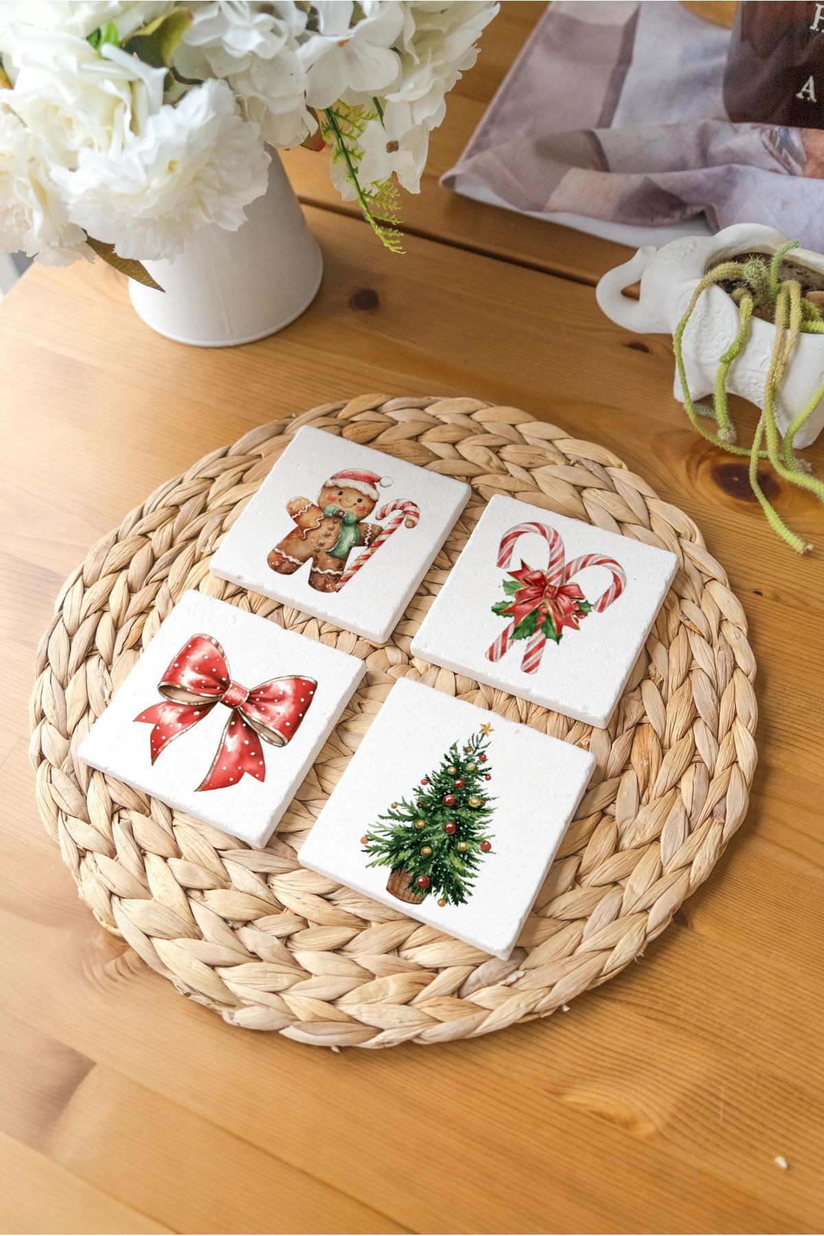Atölye Gingerbread ve Şeker Temalı Bardak Altlığı 4’lü Set Doğal Taş Traverten (10x10 cm)