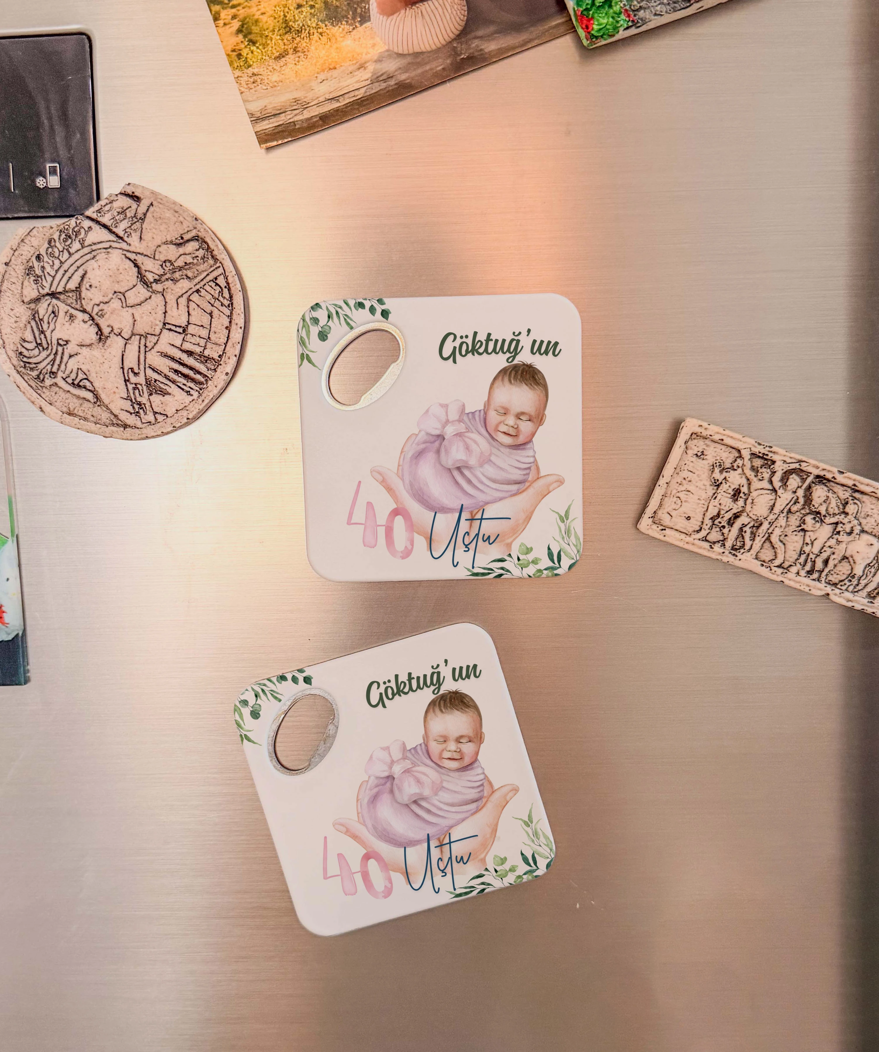 40 Ustu Bebek Temalı Kişiye Özel Magnet Açacak Bardak Altlığı, 8x8 cm, 20 Adet
