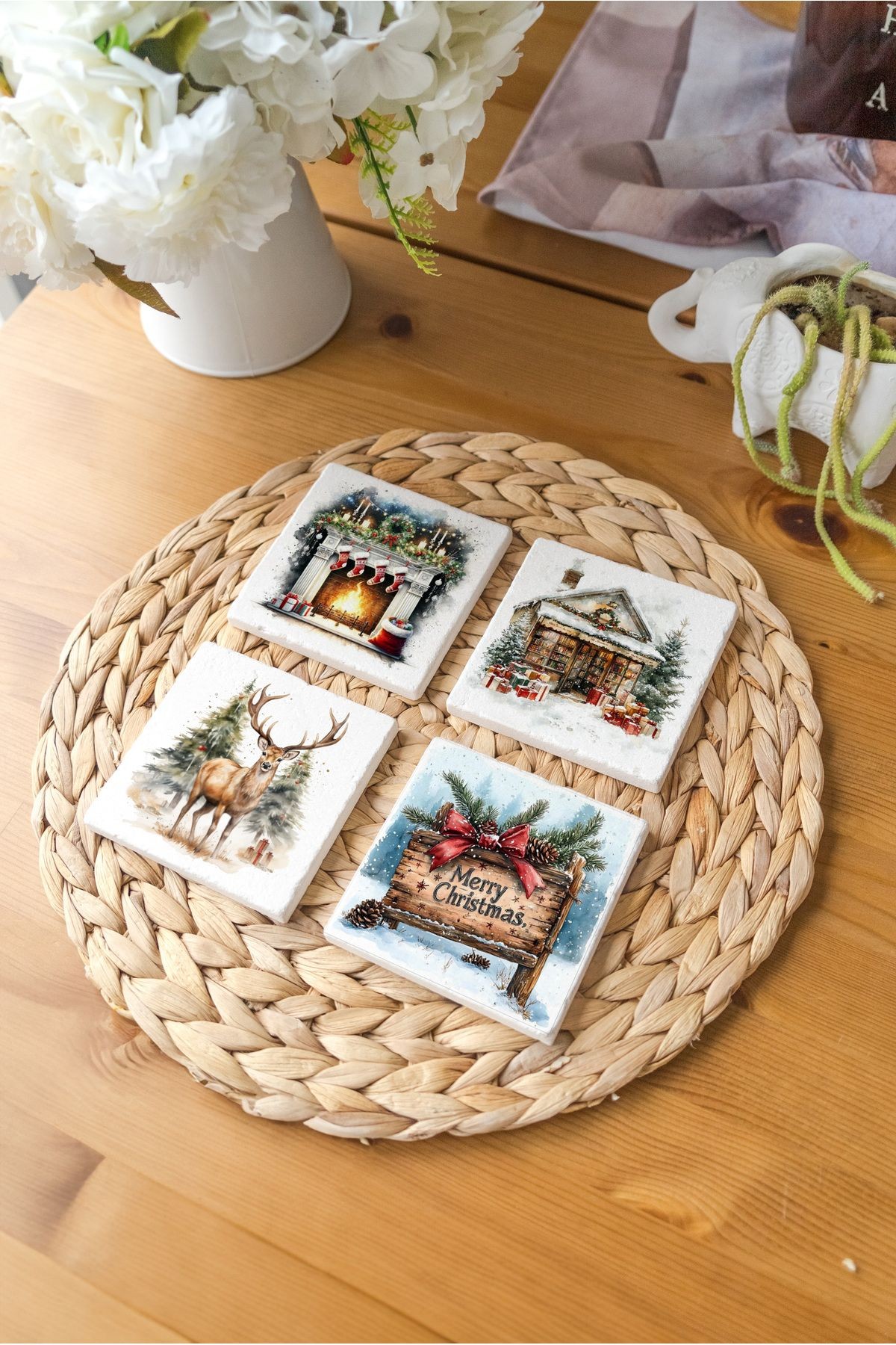 Arslat Atölye Yılbaşı Geyik ve Noel Baba Temalı Doğal Taş Bardak Altlığı 4’lü Set (10x10 cm)