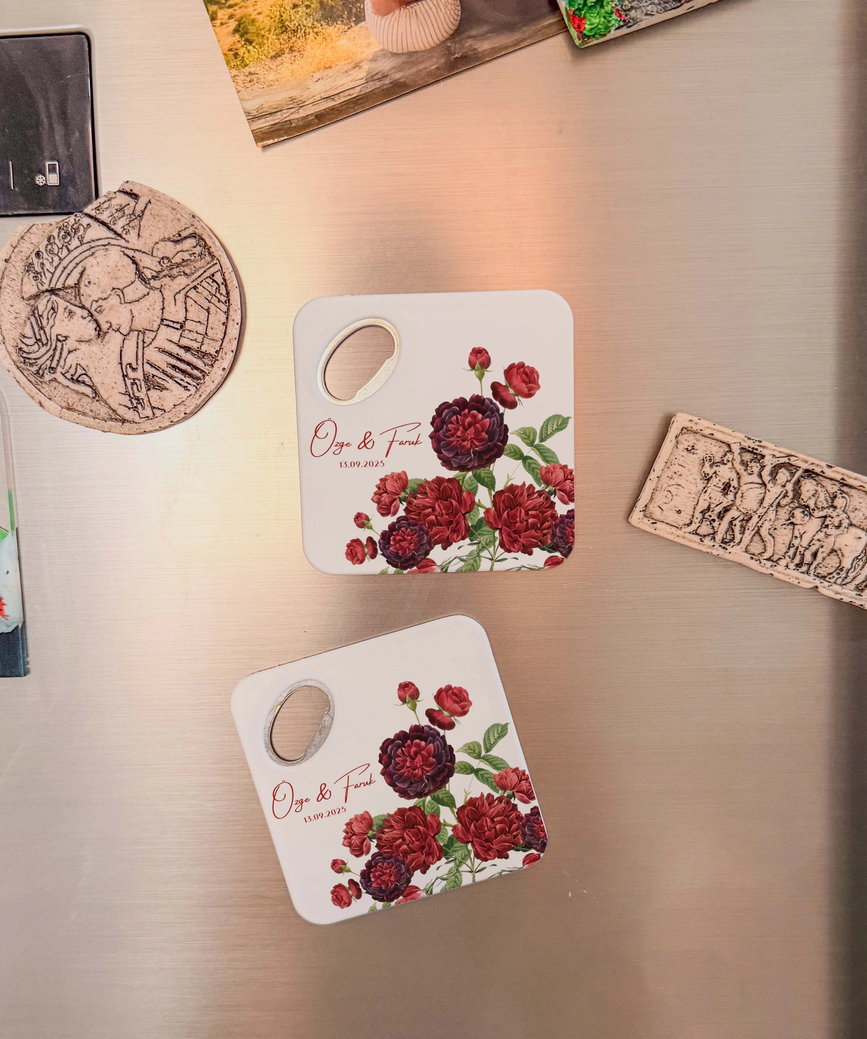 Bordo gül çiçek desenli kişiye özel magnet açacak bardak altlığı düğün nişan bebek 20 adet