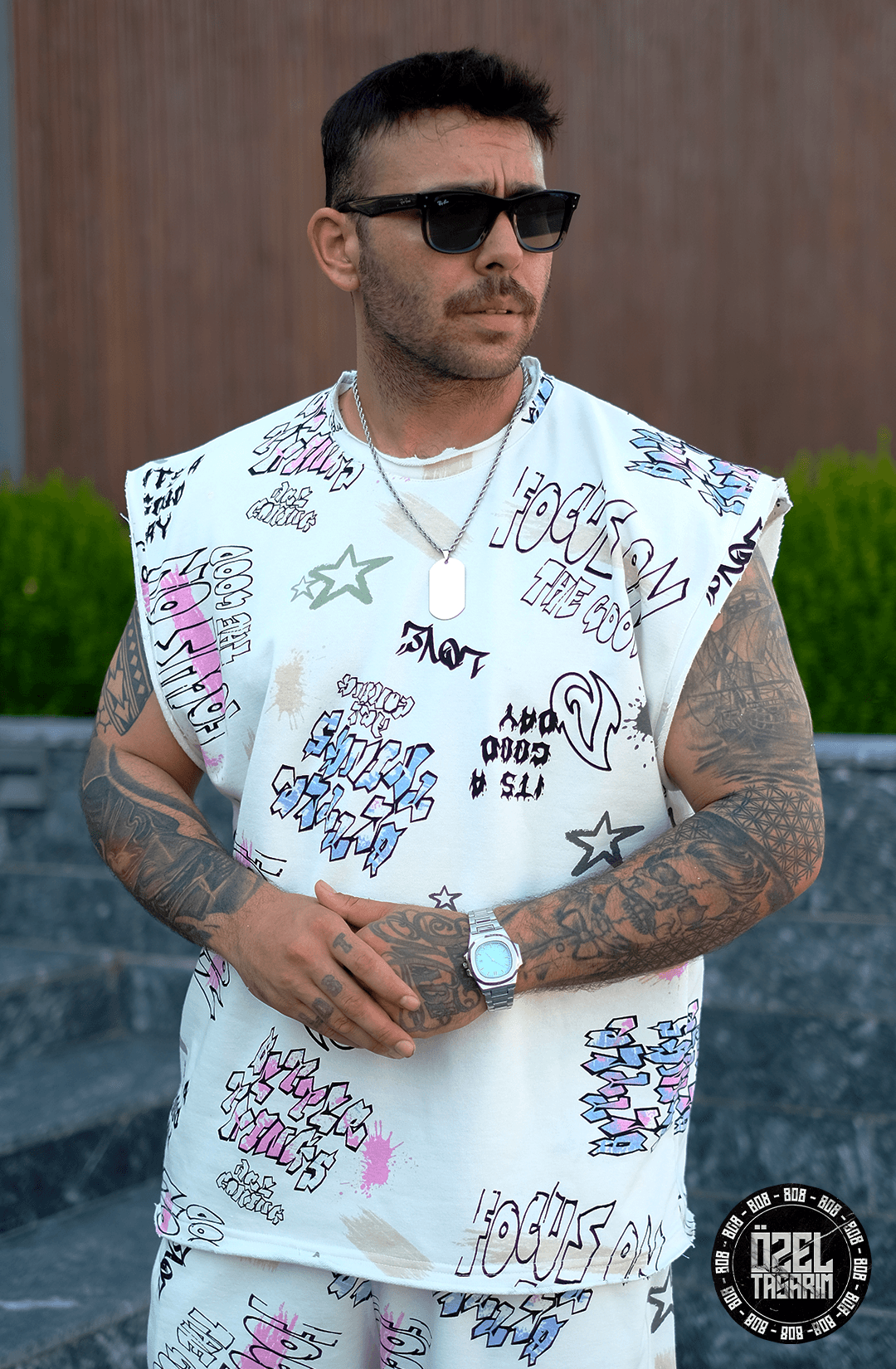 808 Karışık Graffiti Desen Tok Kolsuz Oversize Tişört