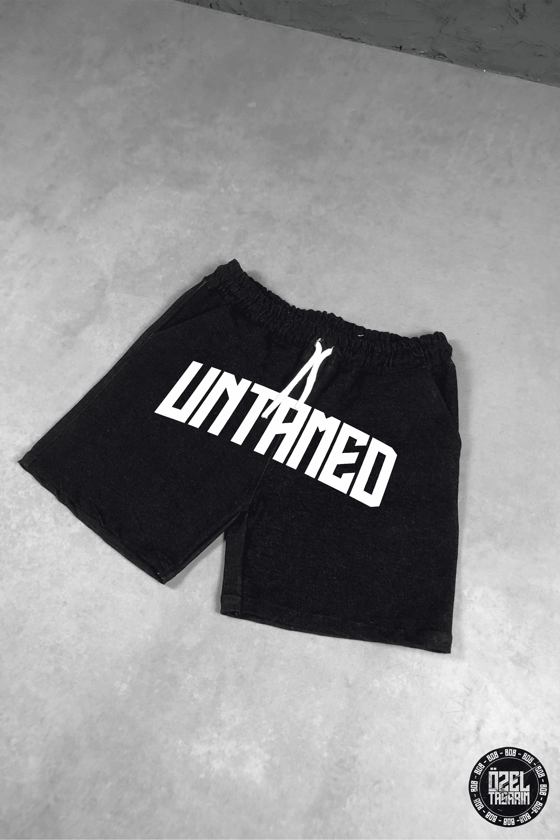 808 UNTAMED WOLF Yıkamalı Oversize Kalın Kot Şort