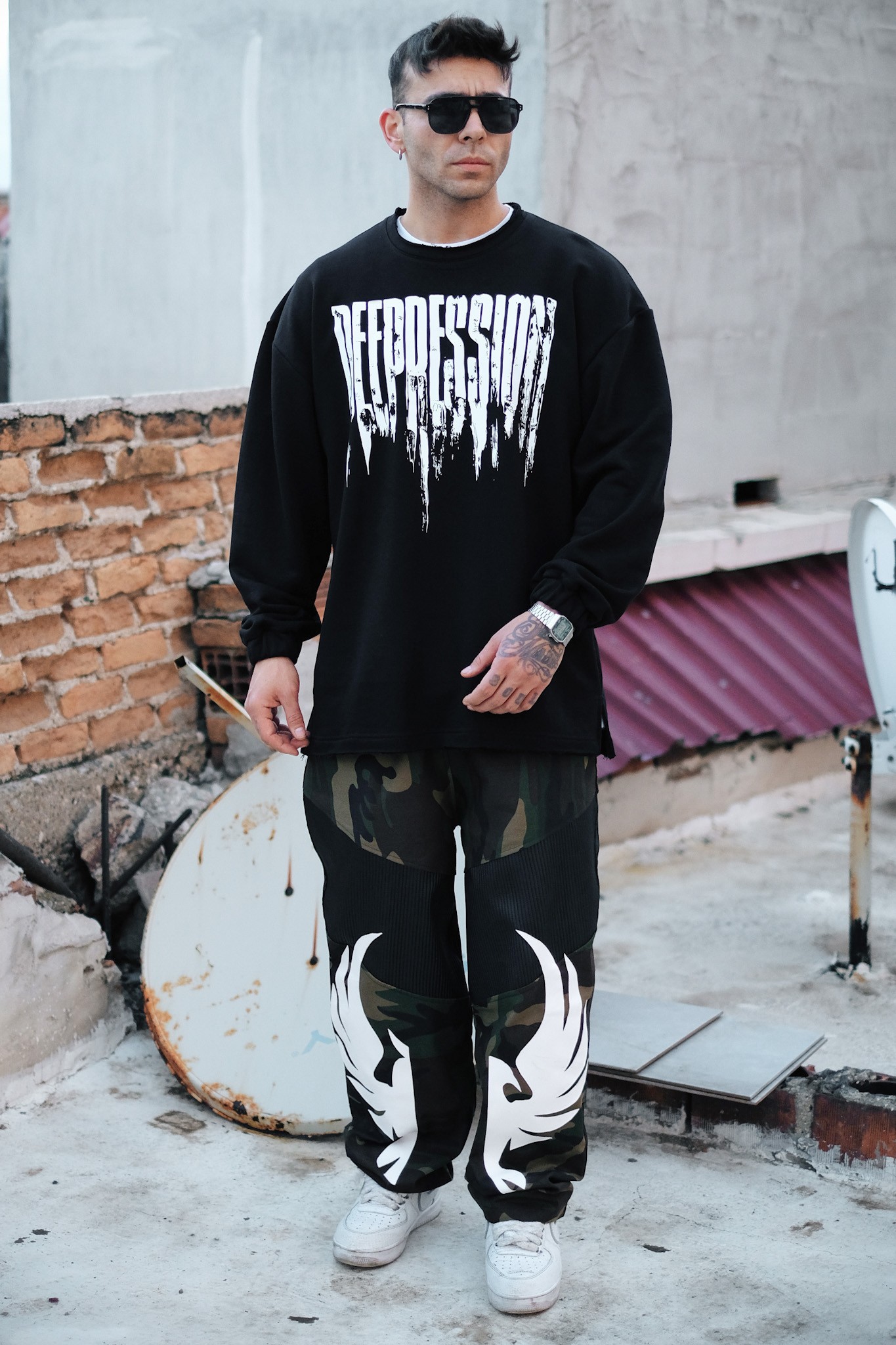 808 ''Depreession'' Göğüs Baskılı Oversize Sweatshirt