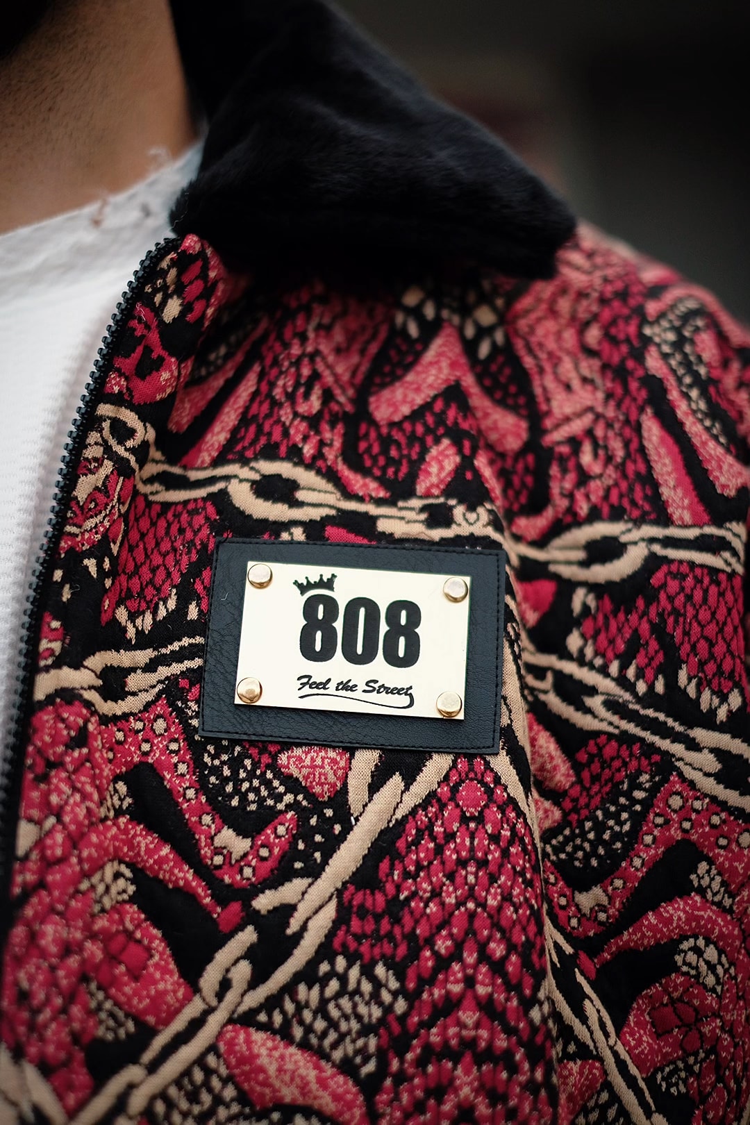 808 Chain Desenli Özel Tasarım Kabartma Detay Mont - Kırmızı