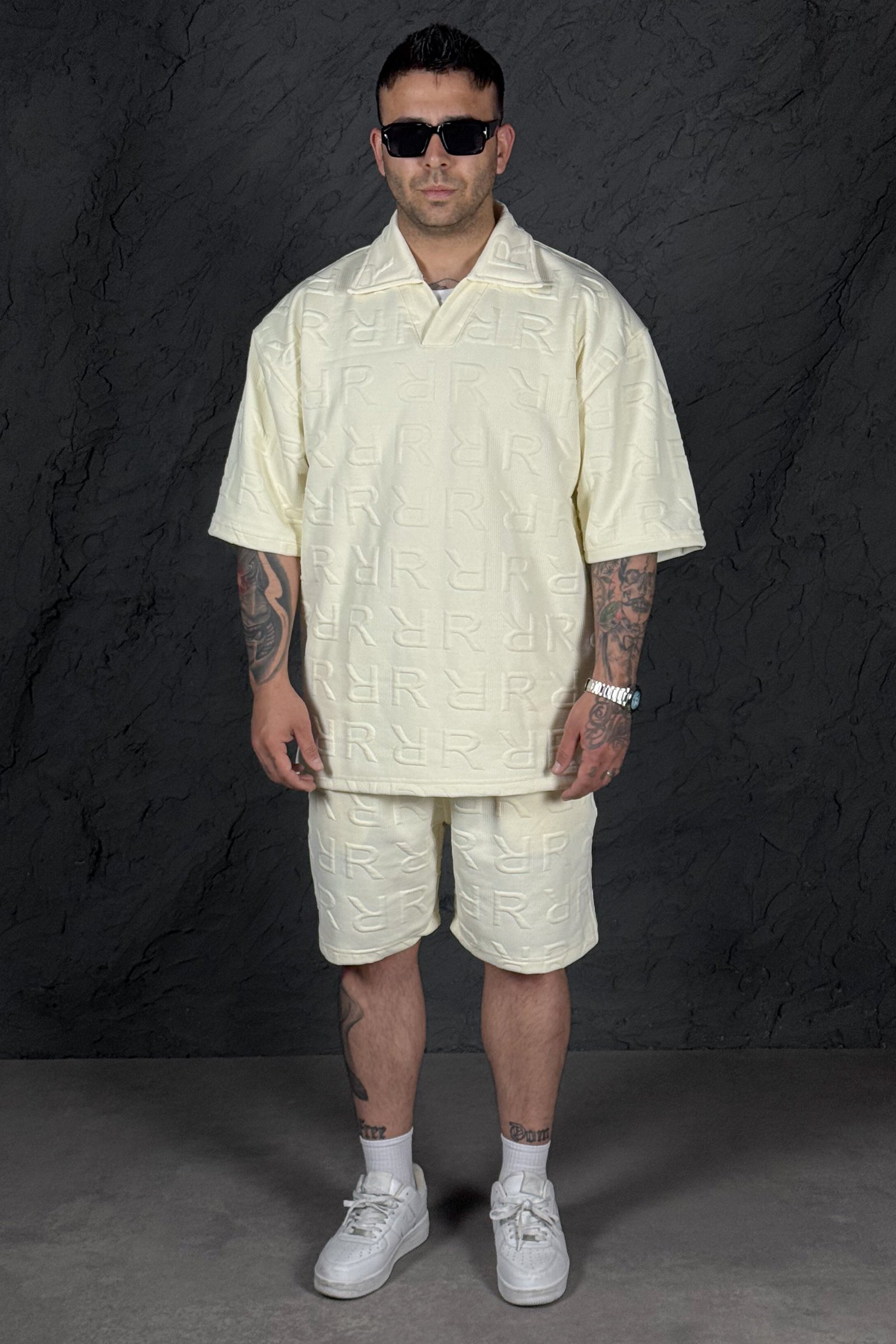 808 R Dokulu Oversize Yakalı Tişört