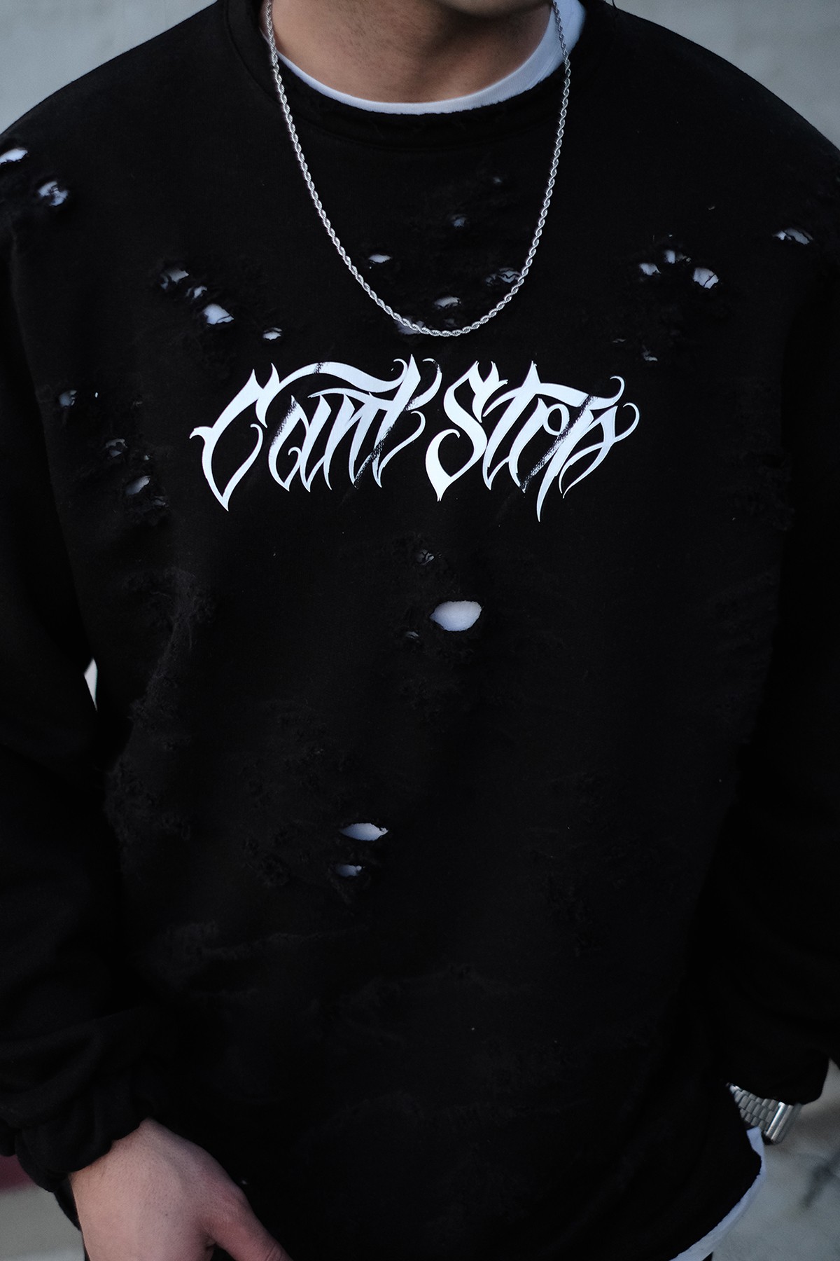 808 Yırtık Detay Can't Stop Göğüs Baskılı Oversize Sweatshirt 