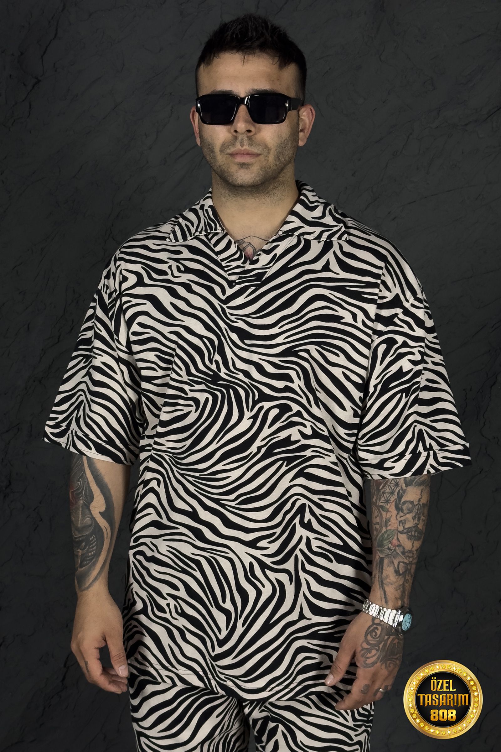 808 Zebra Desen Yakalı Oversize Tişört