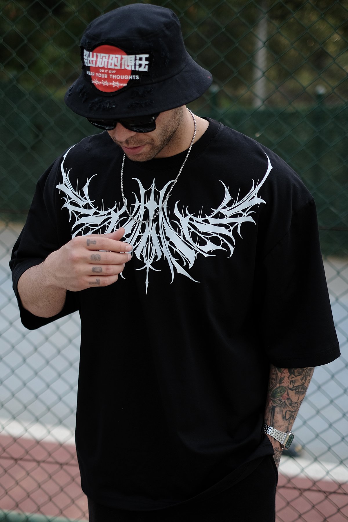 808 Tribal Cizim Baskılı Oversize Tişört