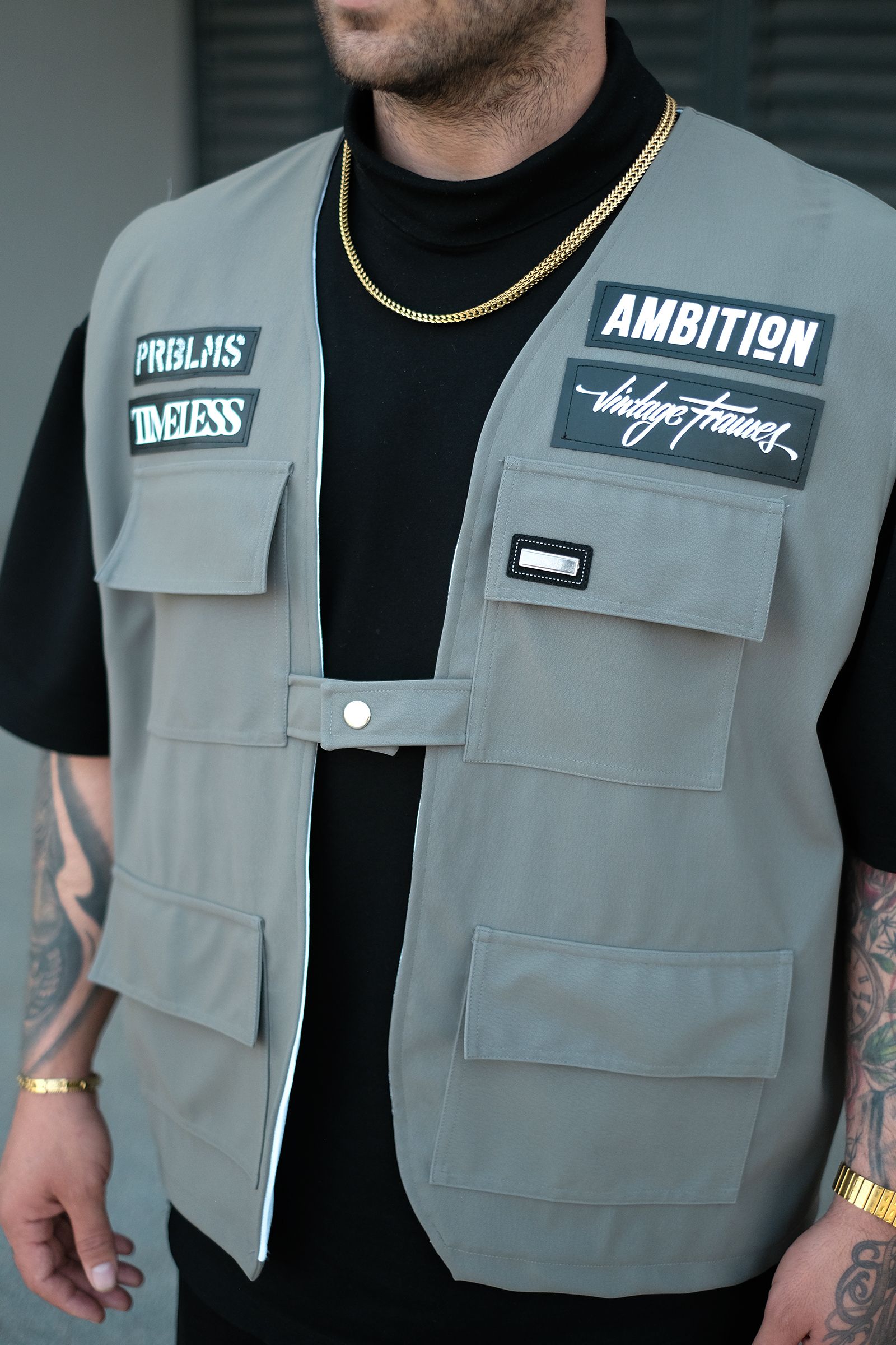 808 Oversize Tek Düğme '' Ambition '' Deri Patch Yelek (Koyu Gri)