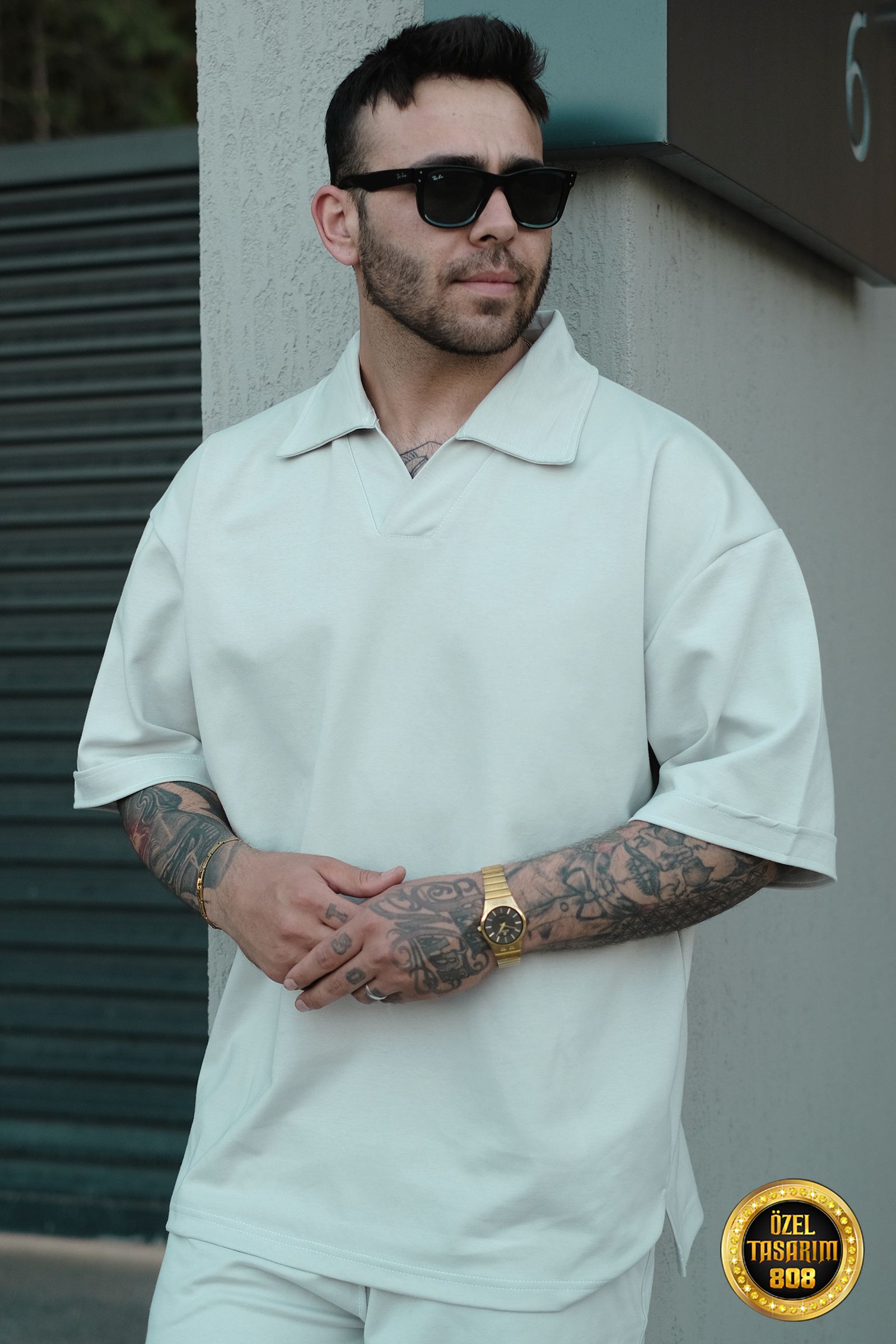 808 Yakalı Basic Tok Oversize Tişört - Açık Gri