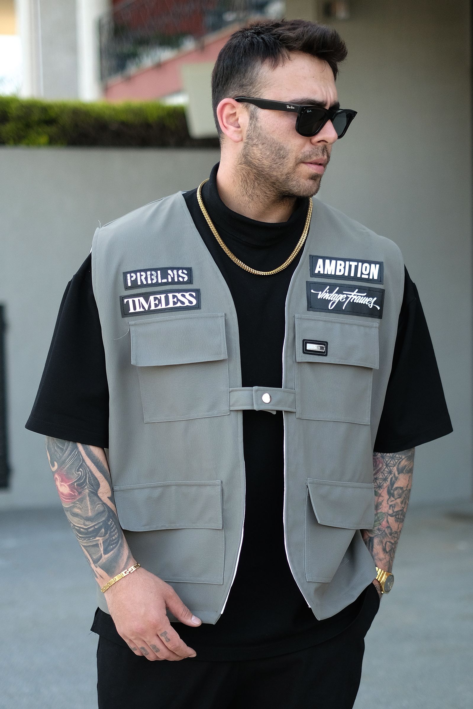 808 Oversize Tek Düğme '' Ambition '' Deri Patch Yelek (Koyu Gri)