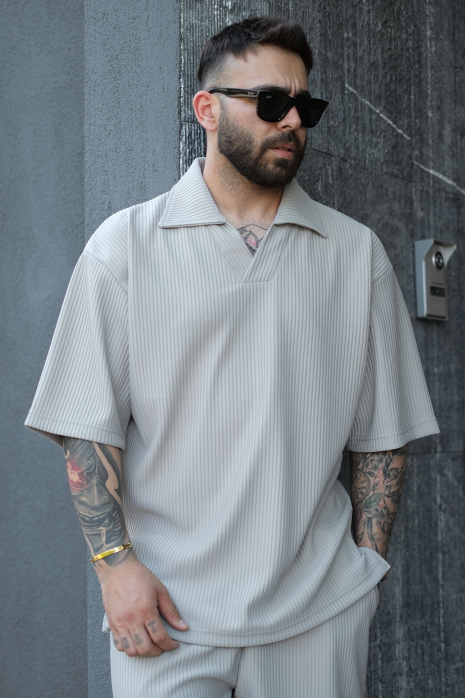 808 Fitil Dokulu Oversize Yakalı Tok Tişört - Gri