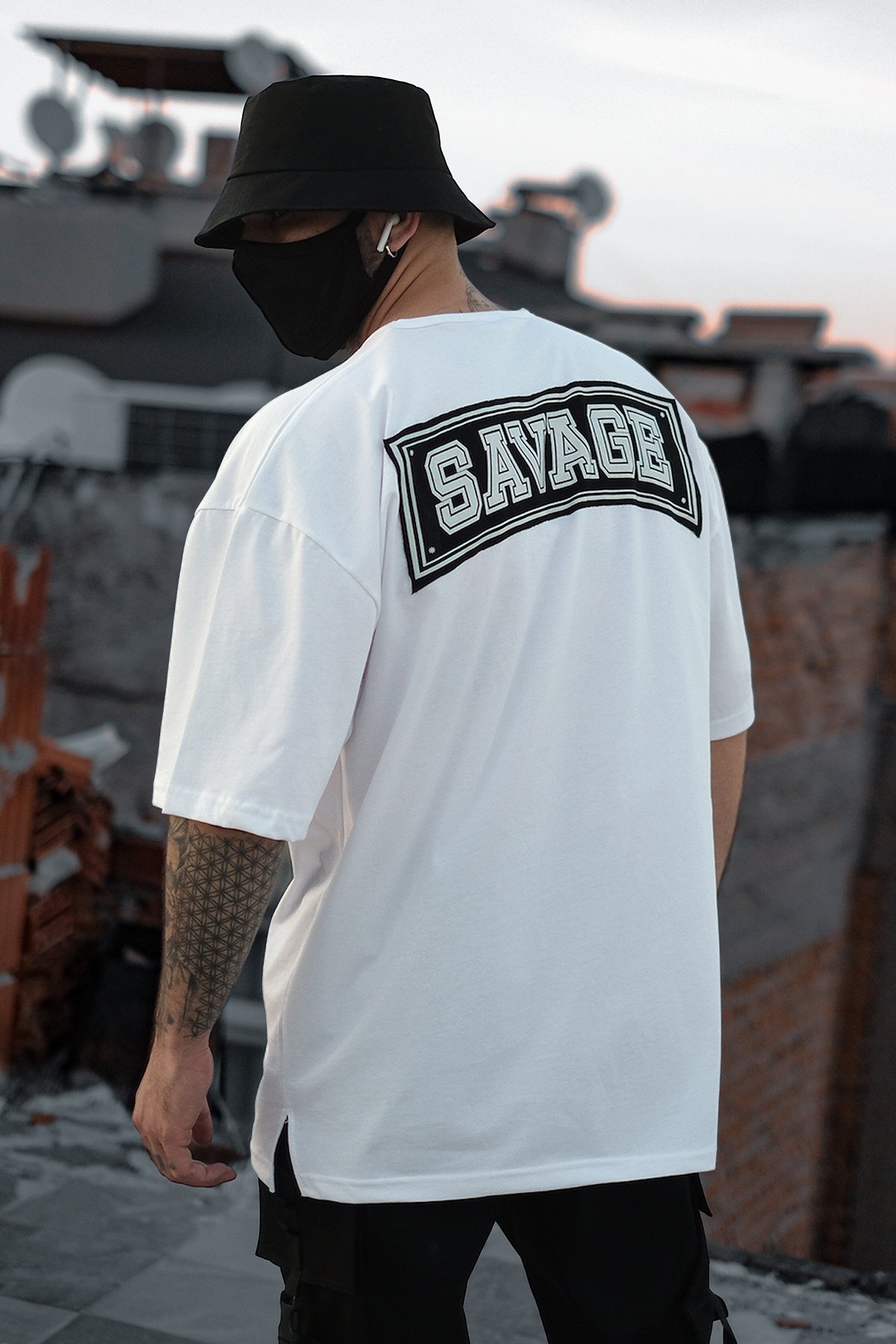 808 '' Savage x Ski Mask '' Baskılı Oversize Tişört - Beyaz