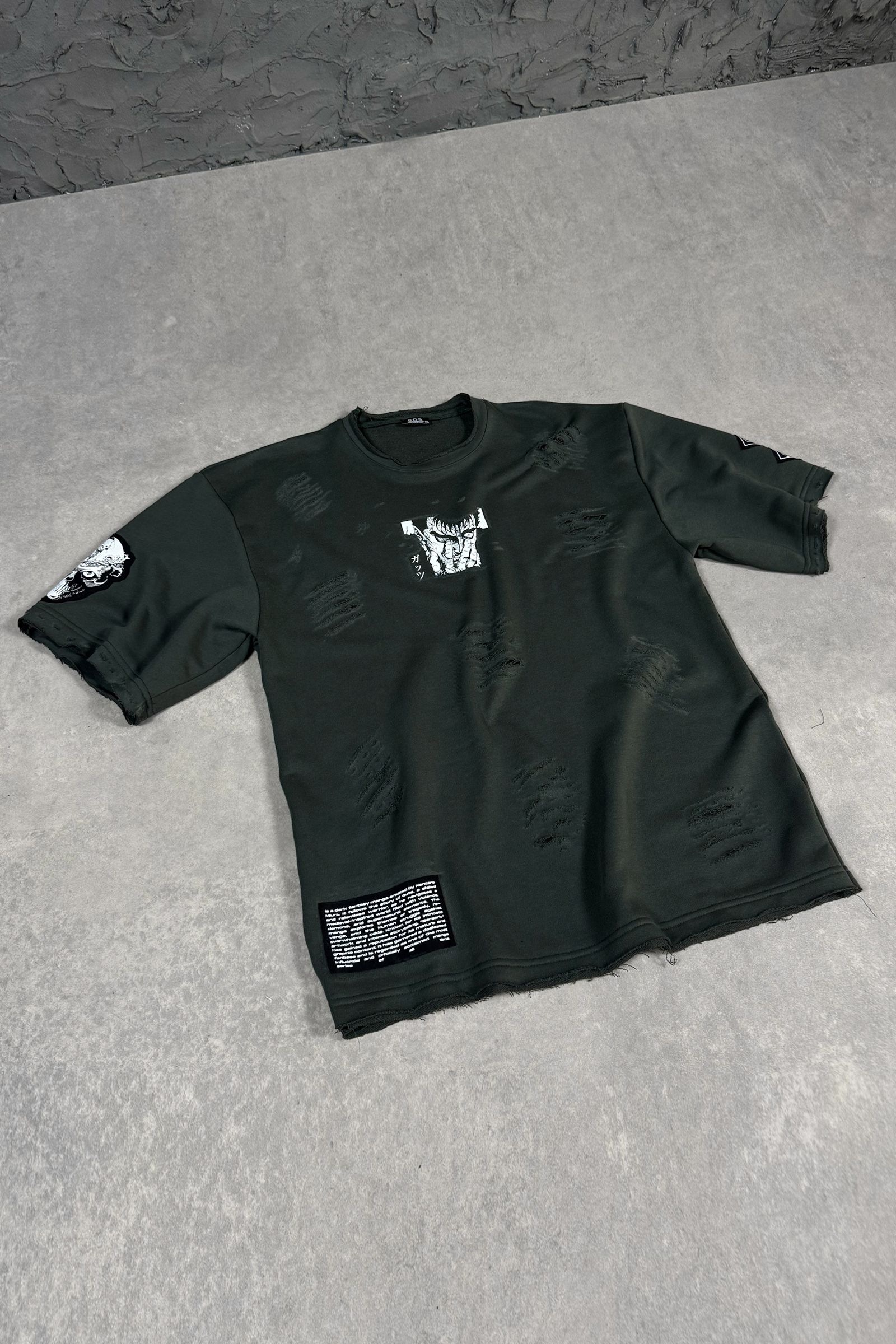 808 Berserk Baskılı Yırtık Patch Detay Kalın Tişört