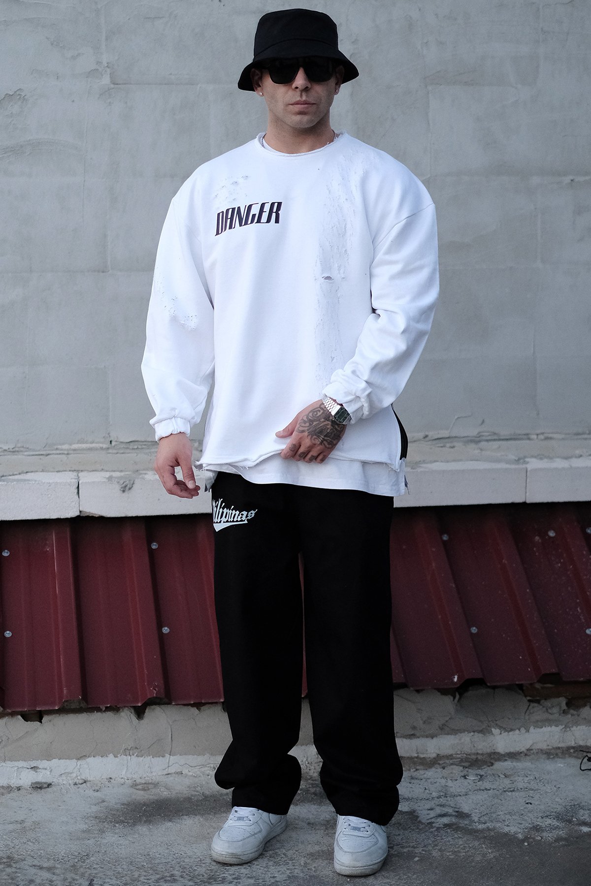 808 Yırtık Detay Göğüs Baskılı Danger Fermuar Yırtmaç Oversize Sweatshirt 