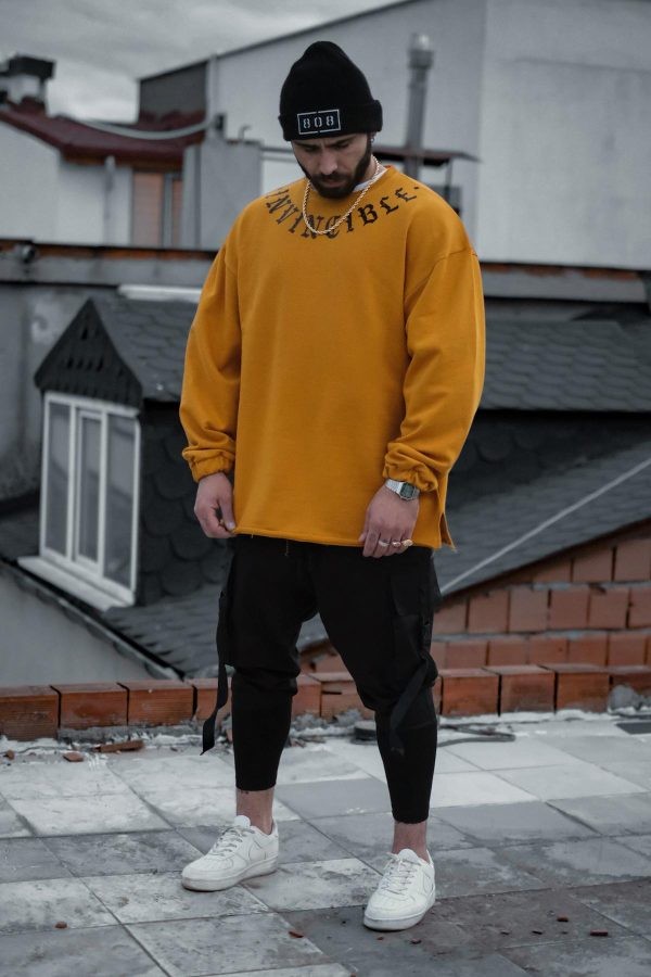 808 “Invincible” Baskılı Oversize Sweatshirt (Hardal)