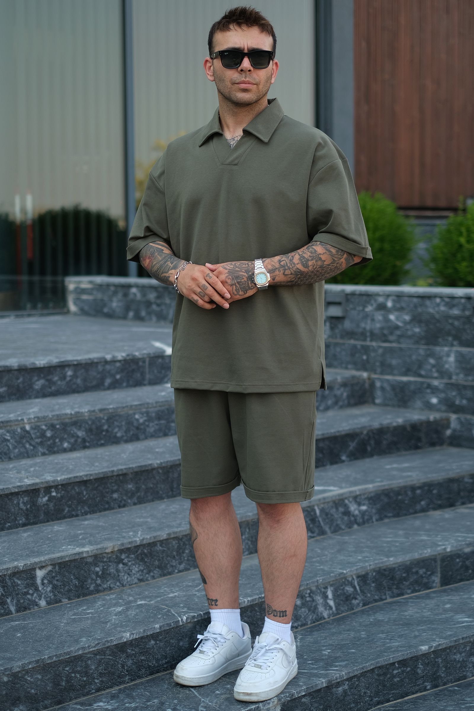 808 Yakalı Basic Tok Oversize Tişört