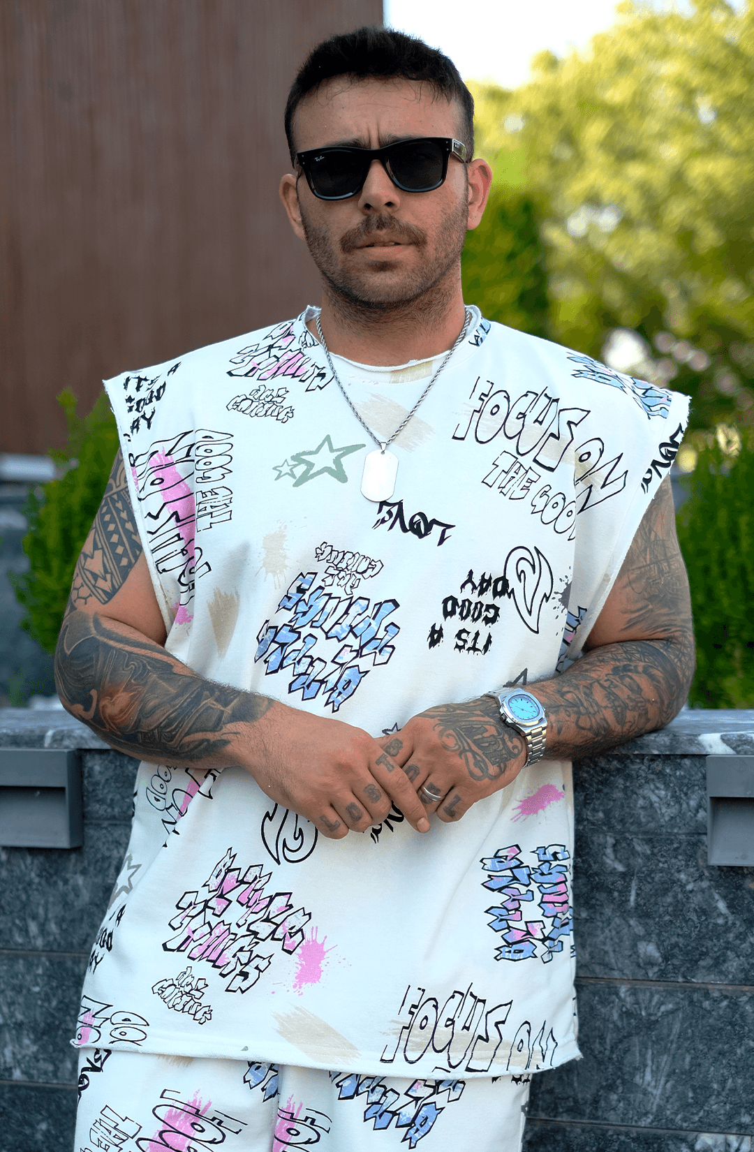808 Karışık Graffiti Desen Tok Kolsuz Oversize Tişört