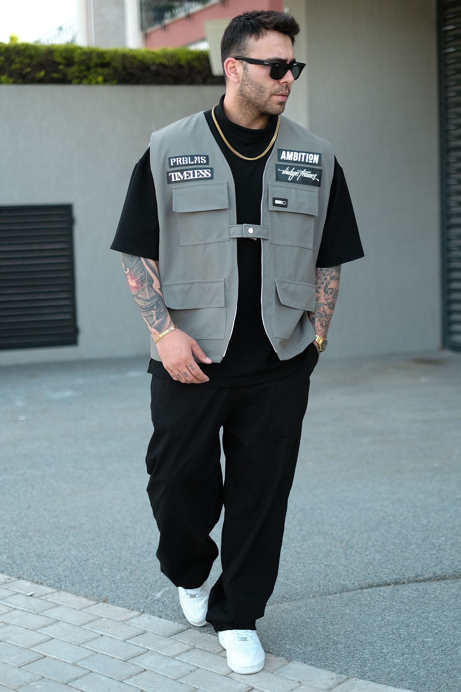 808 Oversize Tek Düğme '' Ambition '' Deri Patch Yelek (Koyu Gri)