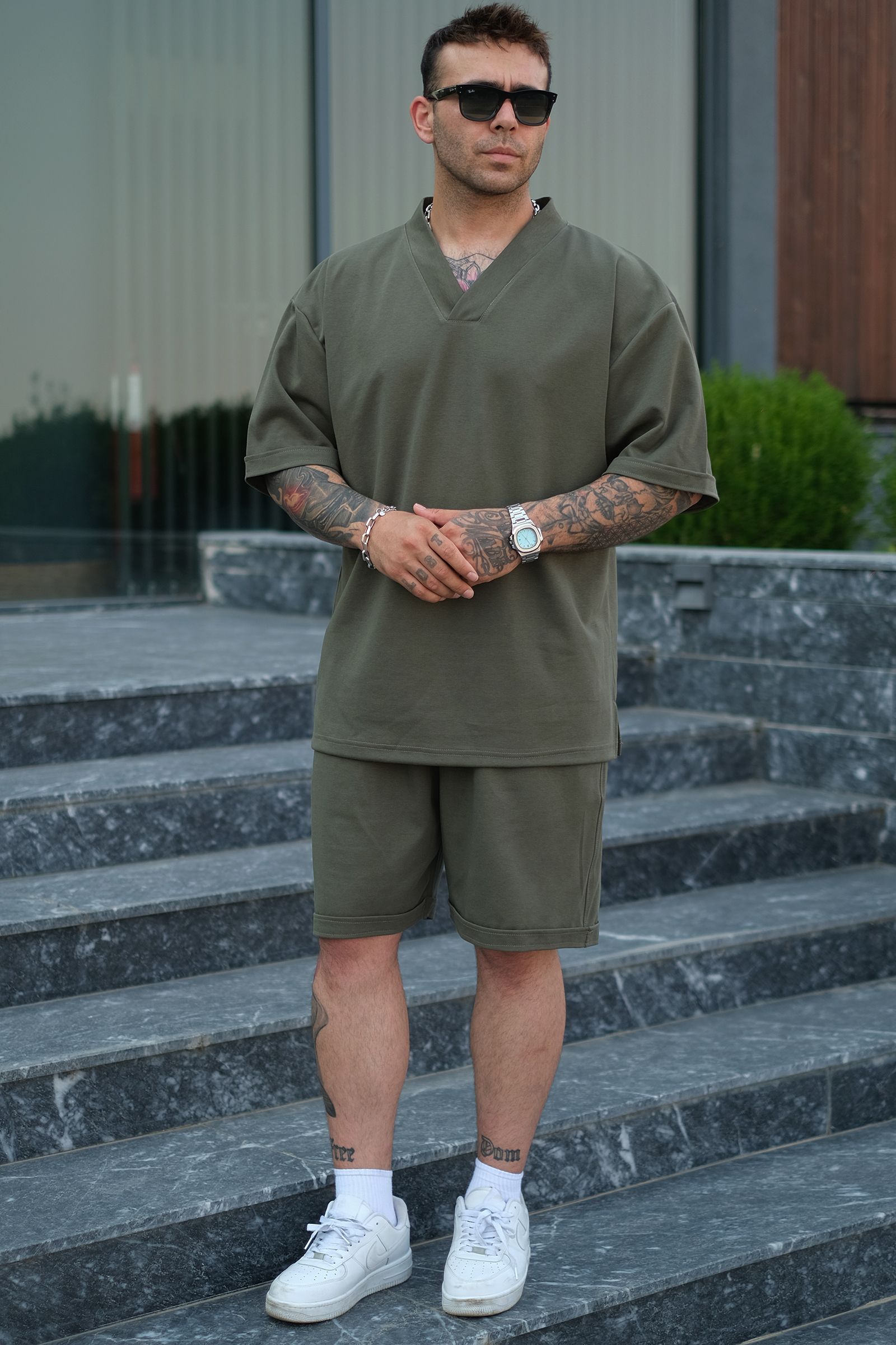 808 V Yaka Basic Tok Oversize Tişört