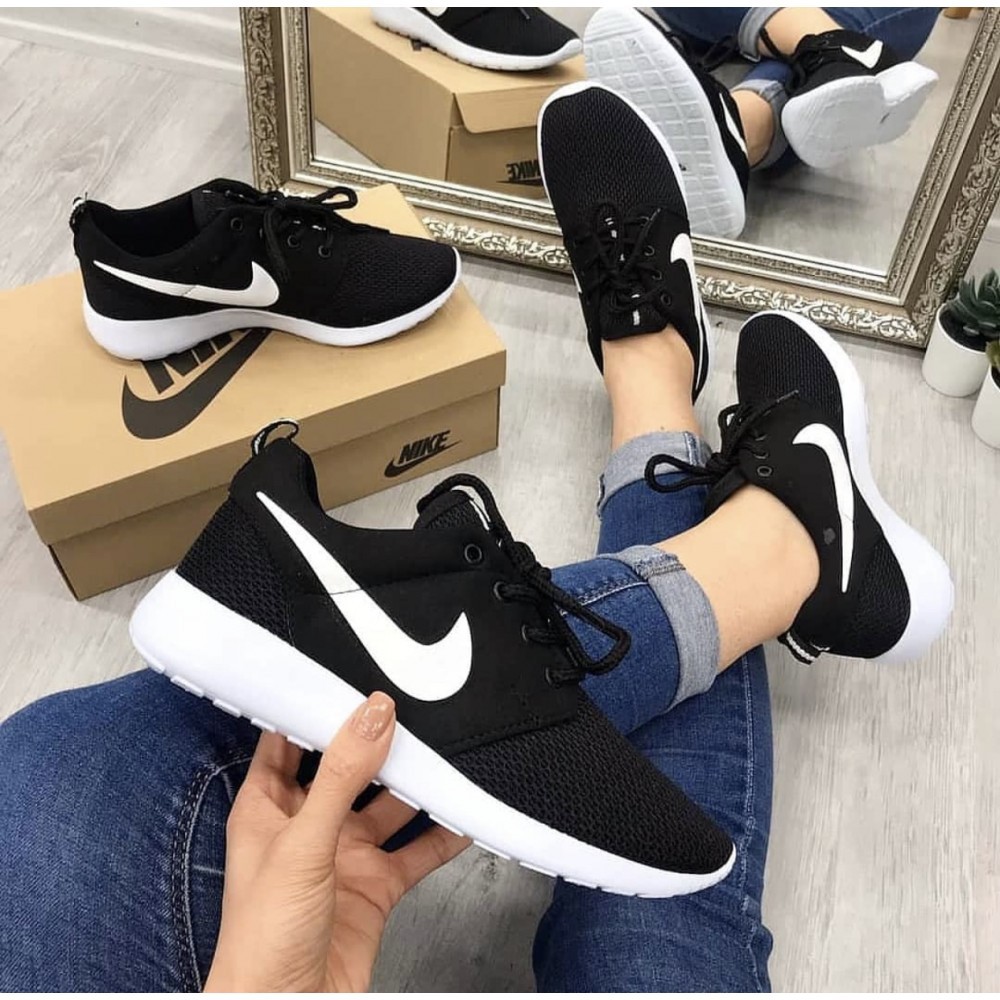 NK Roshe - Siyah