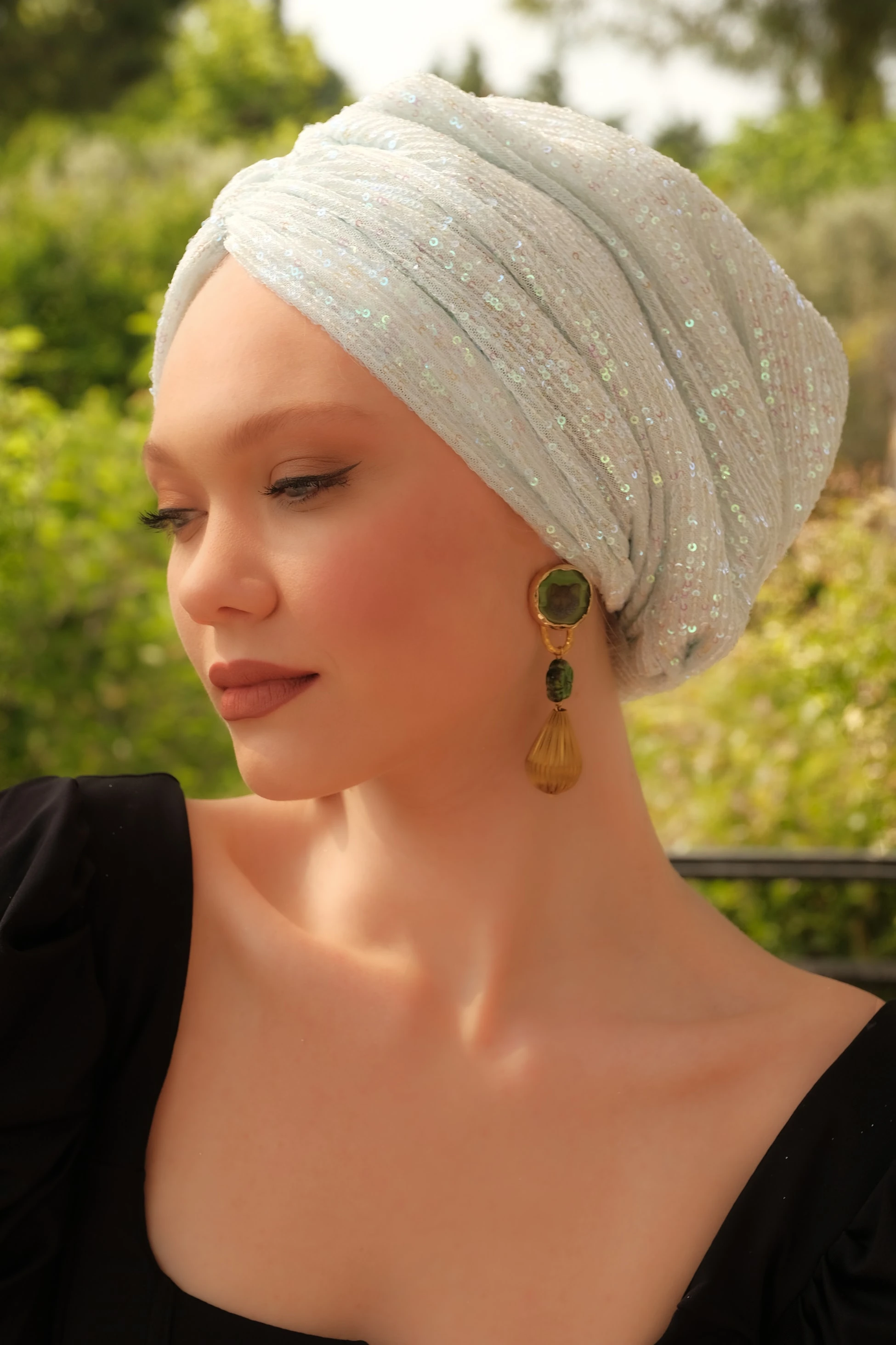 Pullu Dolgulu Abrans Bone - Beyaz