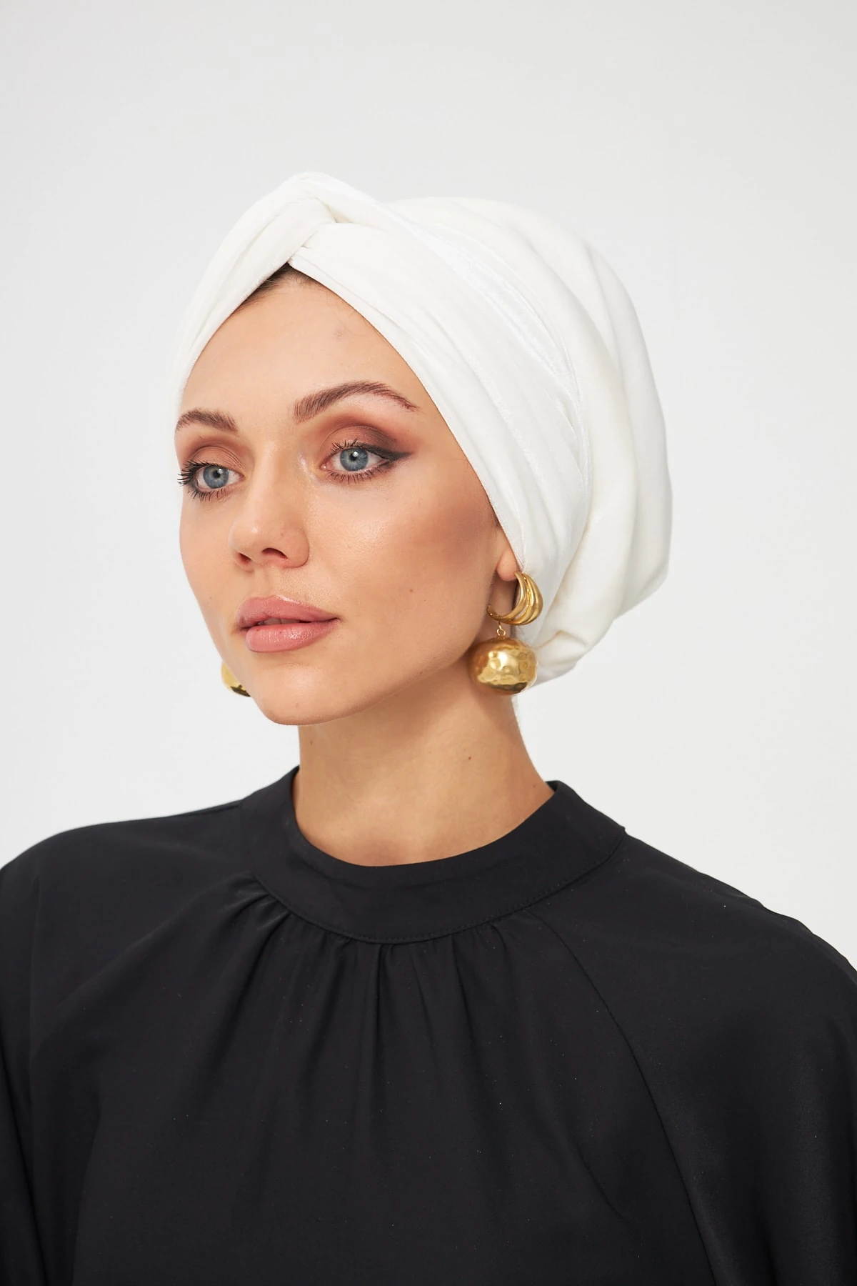 Kadife Burgulu Dolgulu Bone