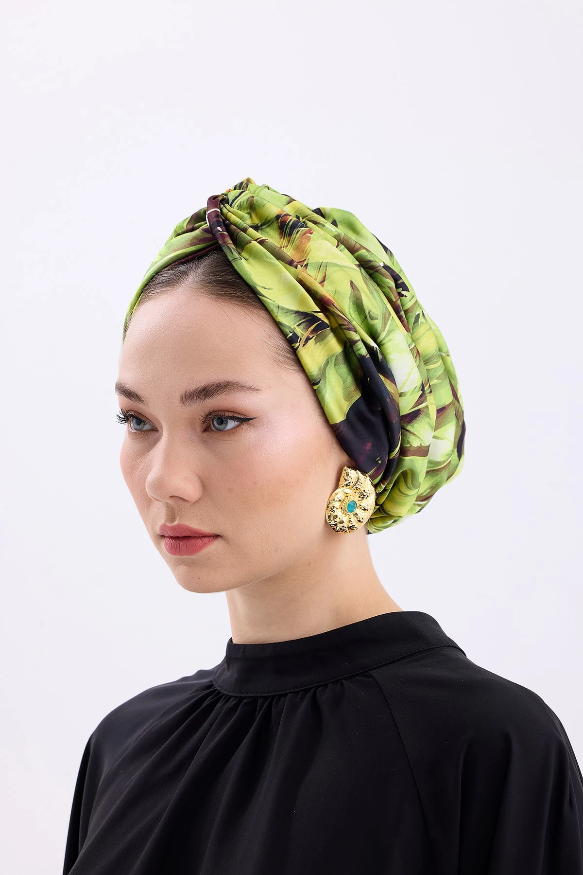 Havana Yeşil Yapraklı İpek Dolgusuz Bone