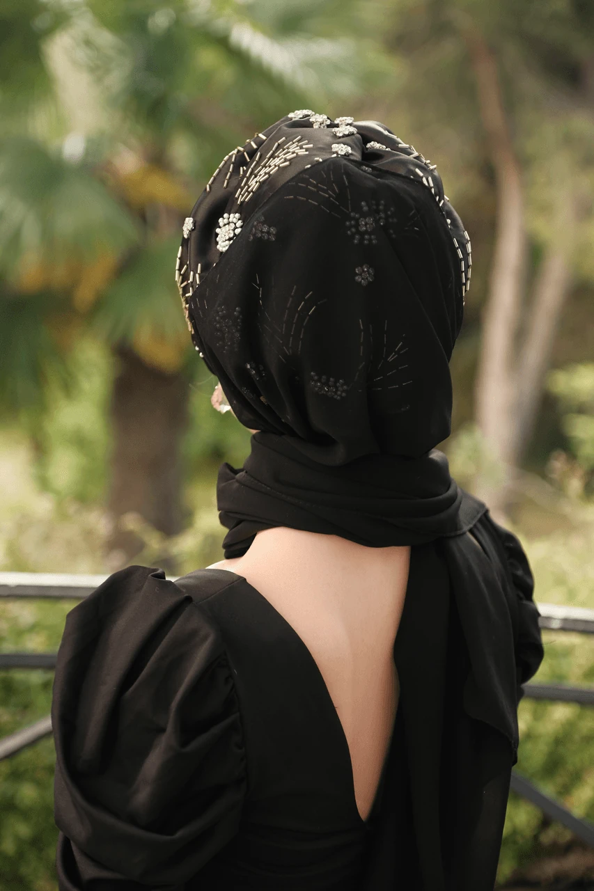 Siyah Şallı Dolgulu İstanbul