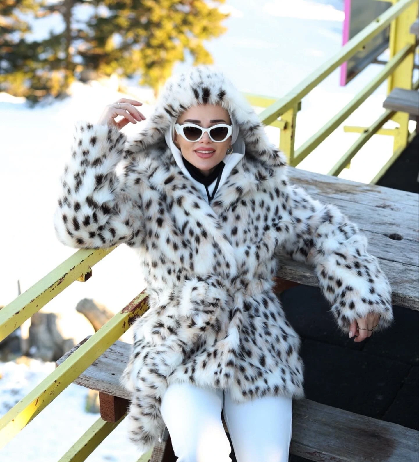 Leopar Peluş Kapişonlu Mont