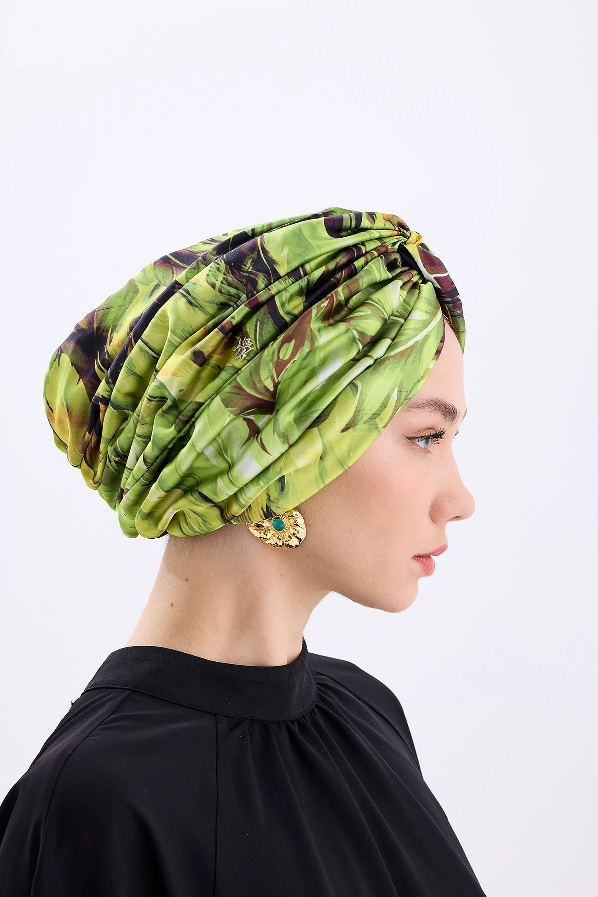 Havana Yeşil Yapraklı İpek Dolgusuz Bone