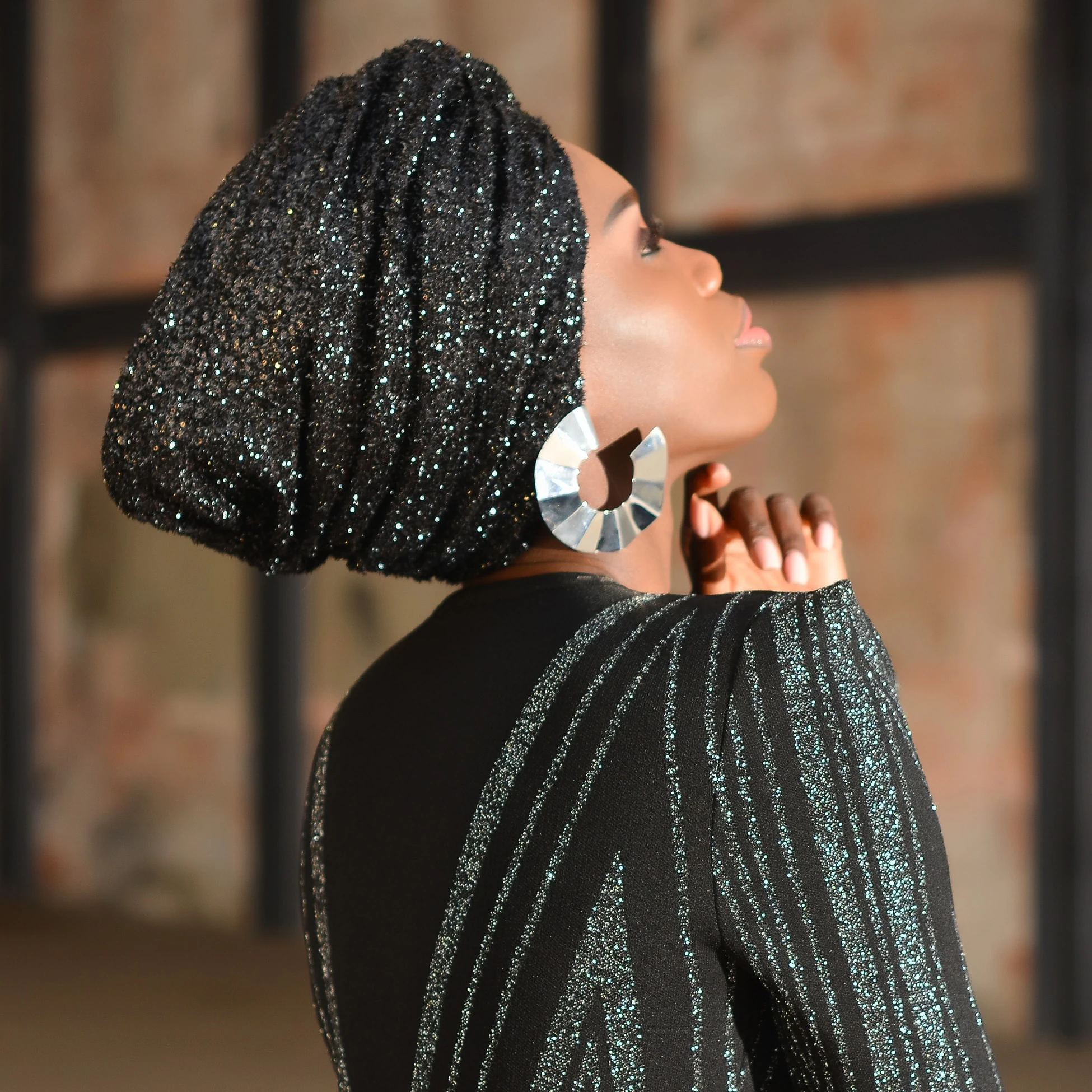 Küçük Pullu Siyah Dolgusuz Bone