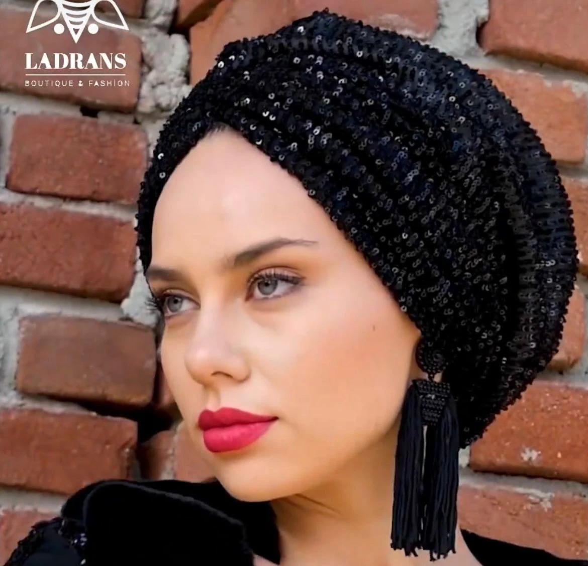 Pullu Dolgulu Abrans Bone - Siyah